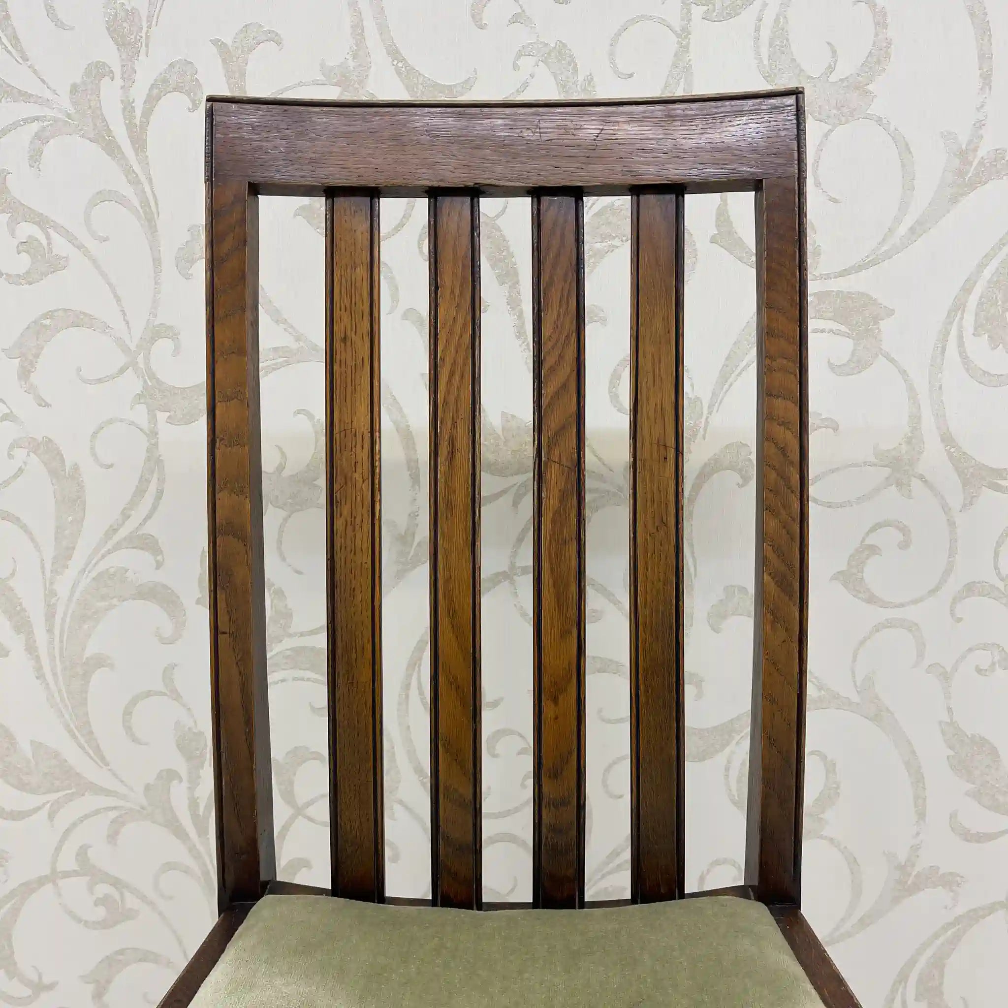 [Vintage] Dining chair / Estimated early mid-20s / Oak / England / Bullboss legs