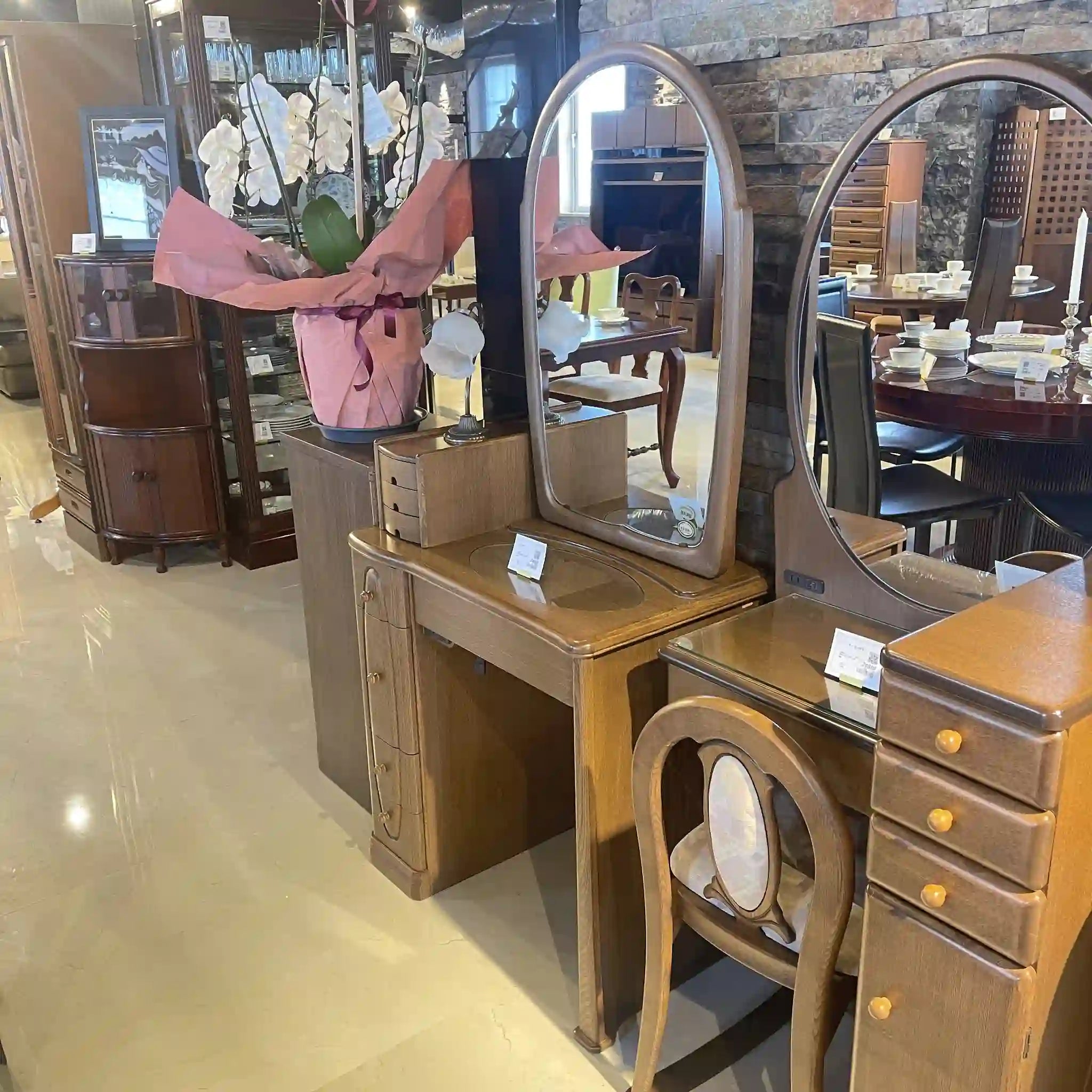 【リユース】 ドレッサー