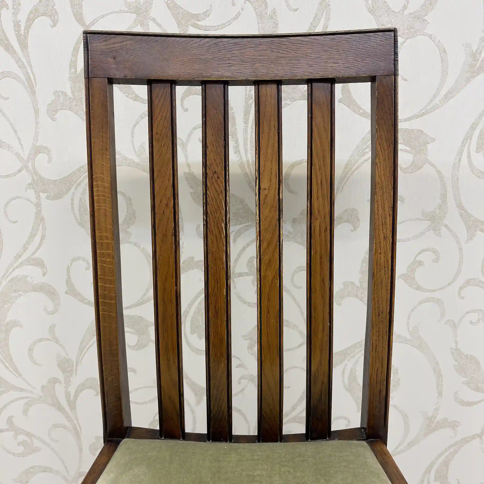 [Vintage] Dining chair / Estimated early mid-20s / Oak / England / Bullboss legs