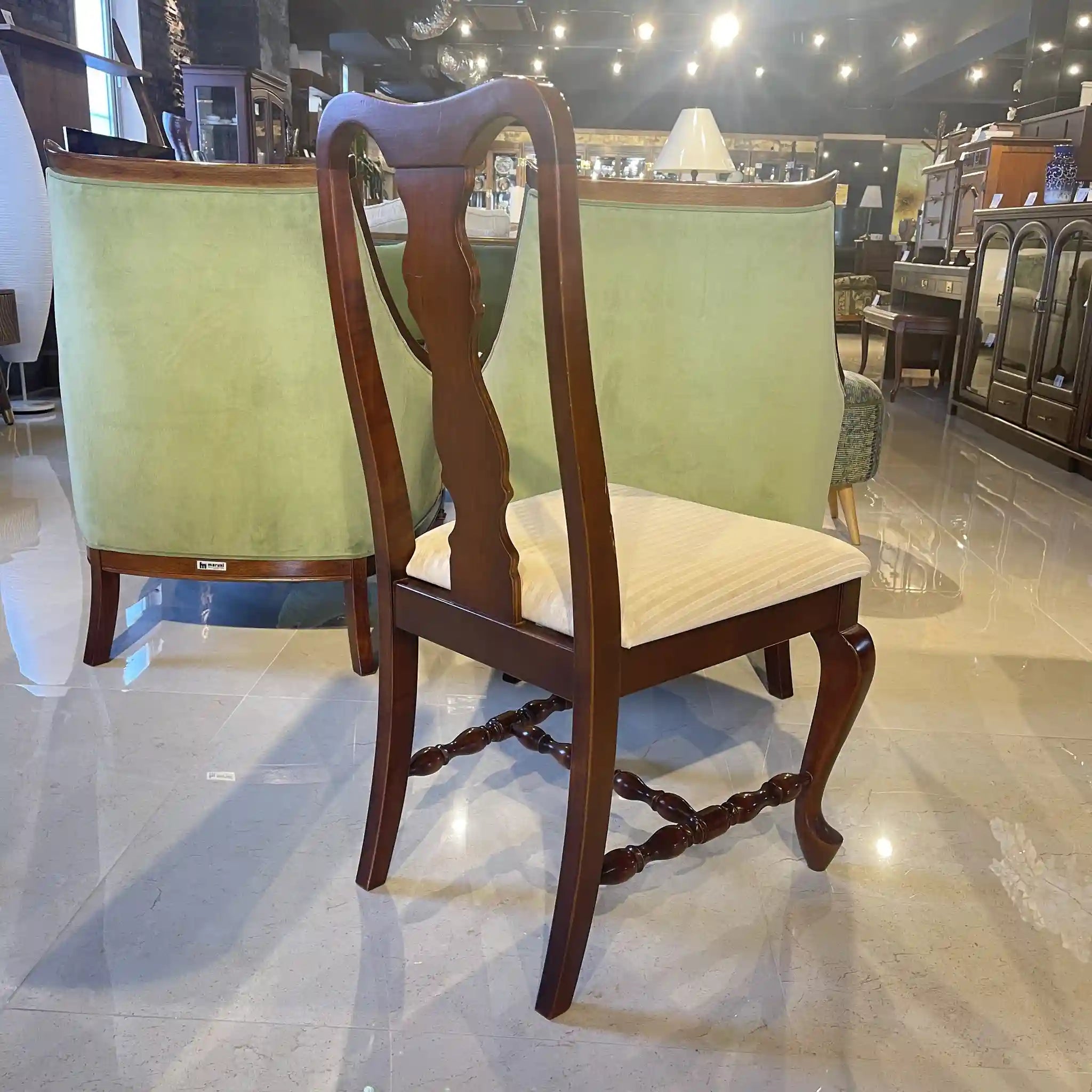 アンティーク調ダイニングセット