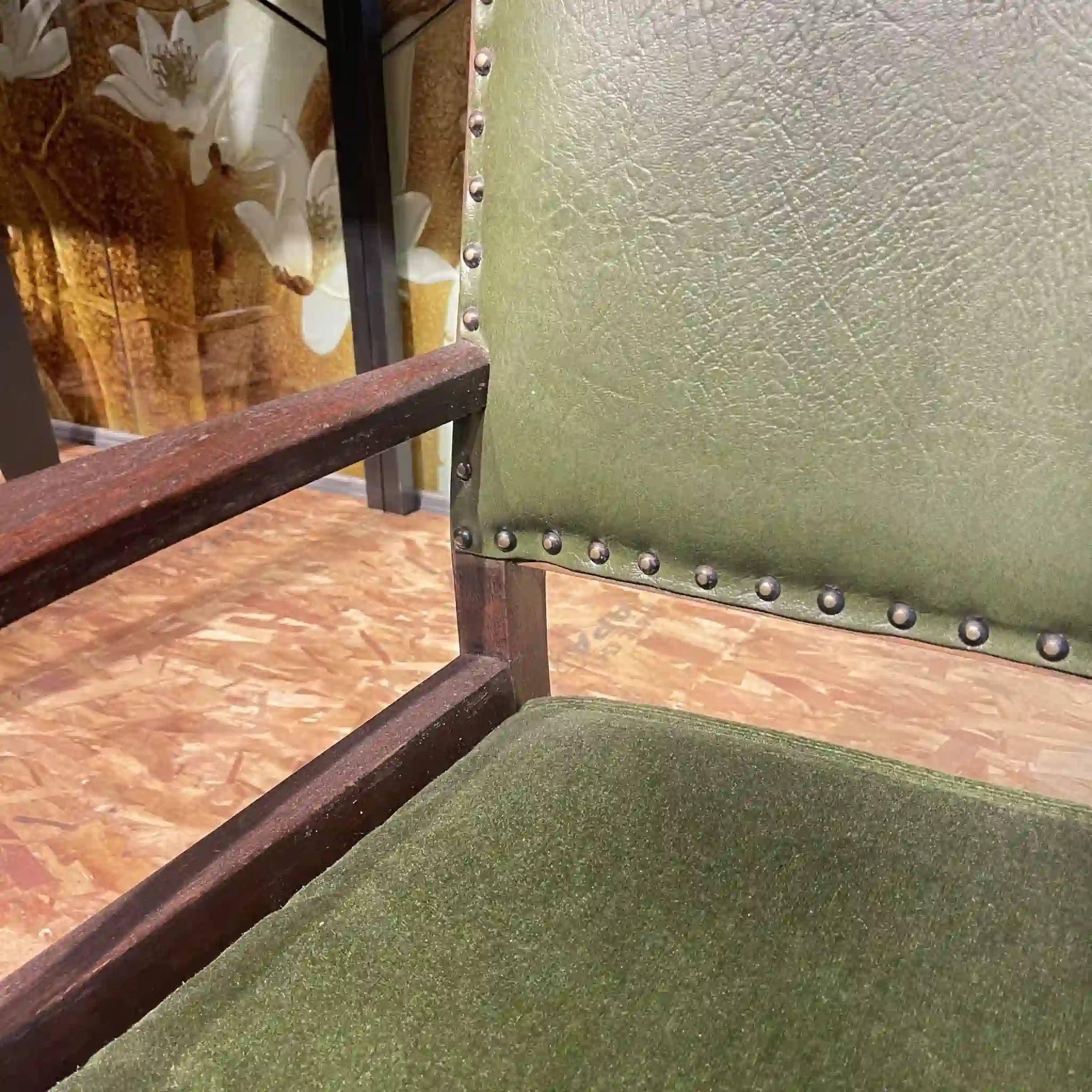 【アンティーク】 アンティーク ラウンジローチェア / イギリス