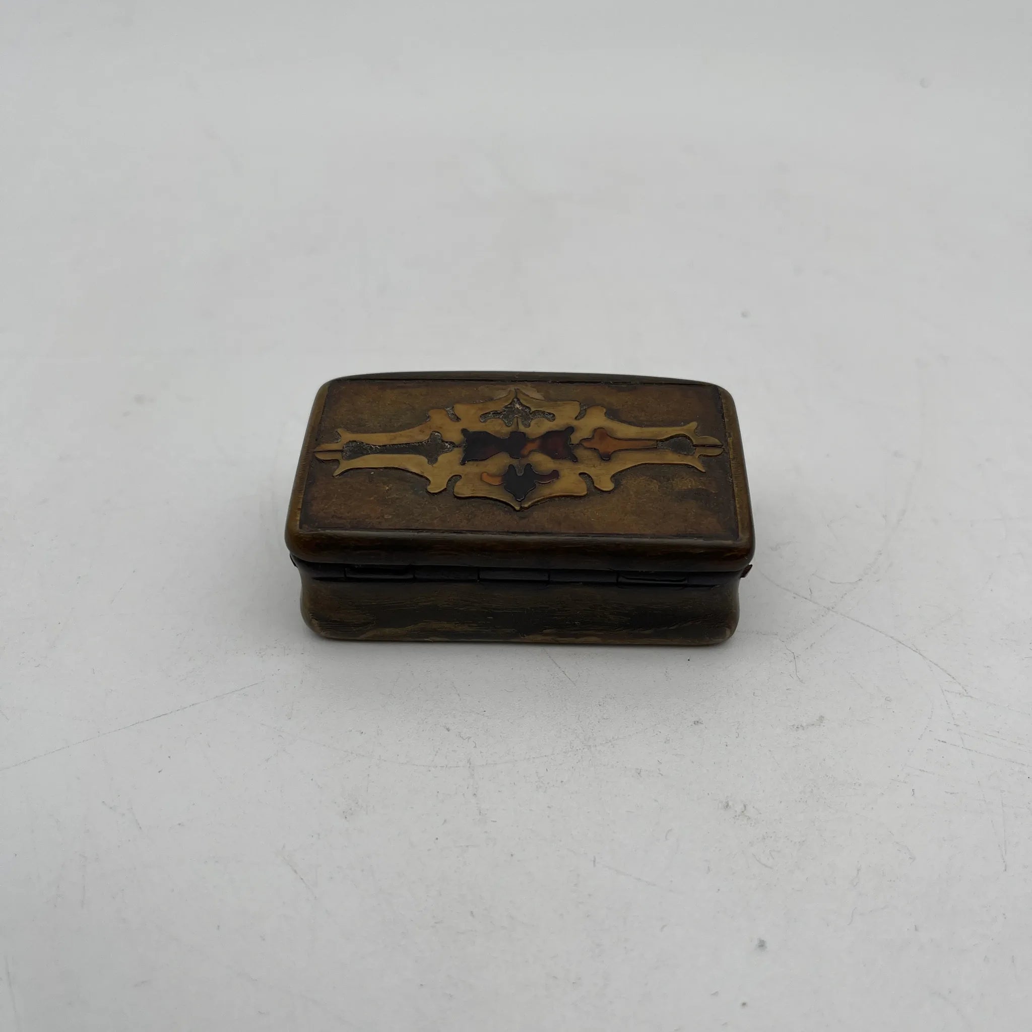 [Antique] Snuff box (accessory case) / Estimated late 19C / Tortoiseshell / France / Boule inlay