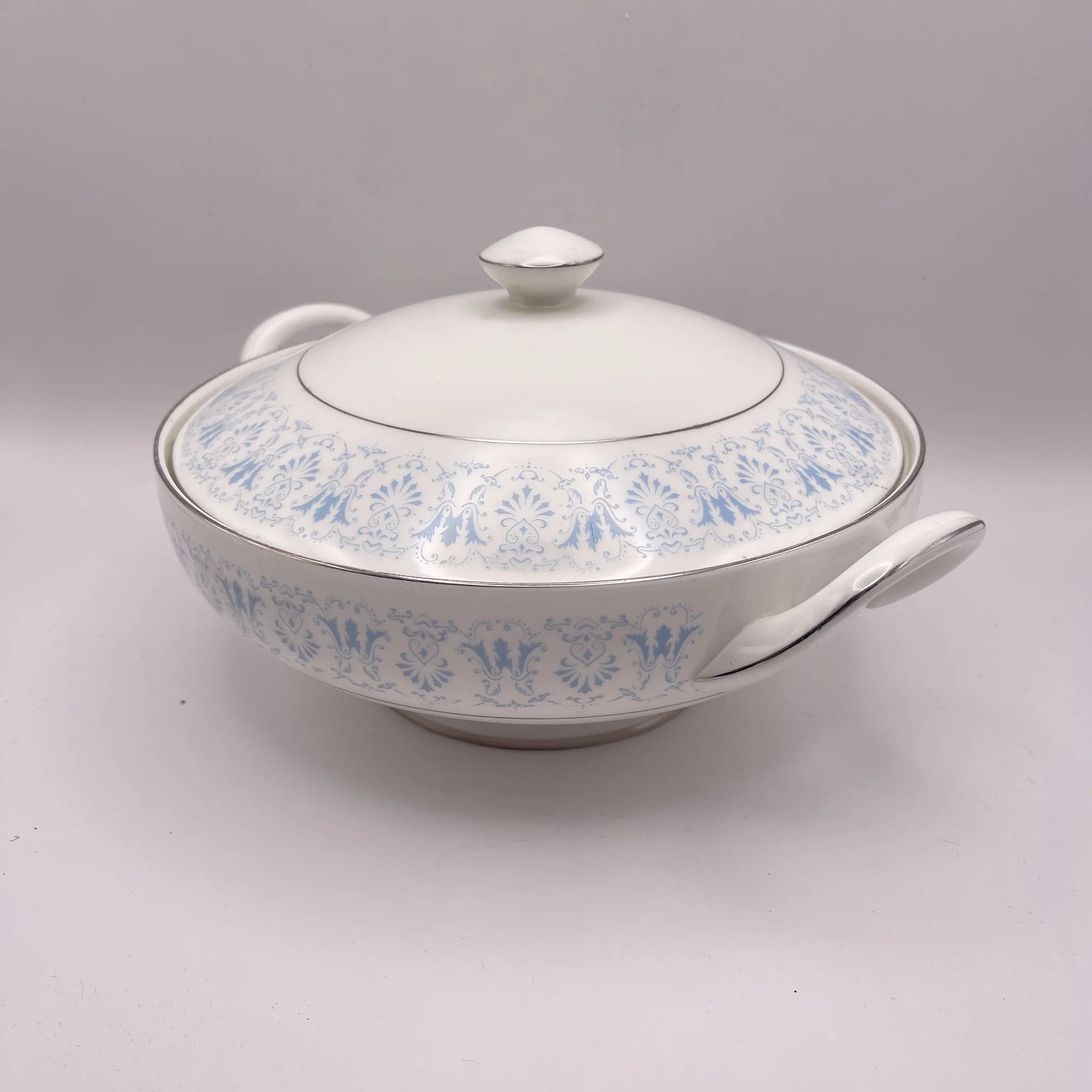 【アンティーク】 スープチューリン / Royal Chelsea(ロイヤル チェルシー) / Diadem / 1943年~1961年 / Bone China / イギリス