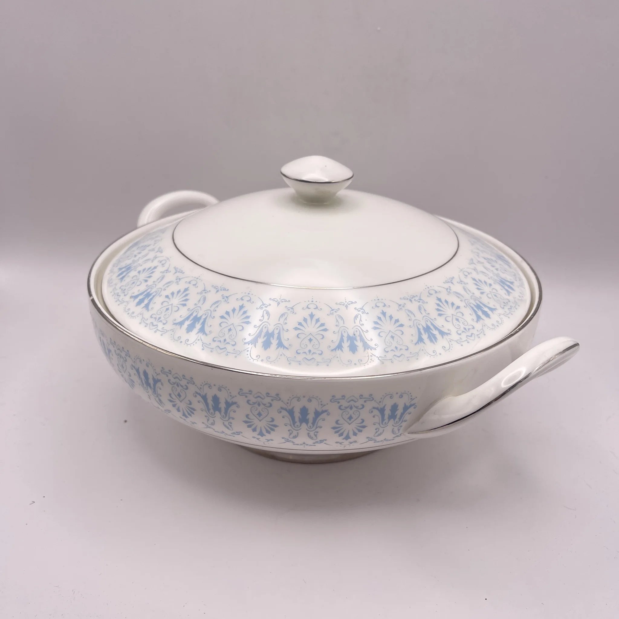 【アンティーク】 スープチューリン / Royal Chelsea(ロイヤル チェルシー) / Diadem / 1943年~1961年 / Bone China / イギリス