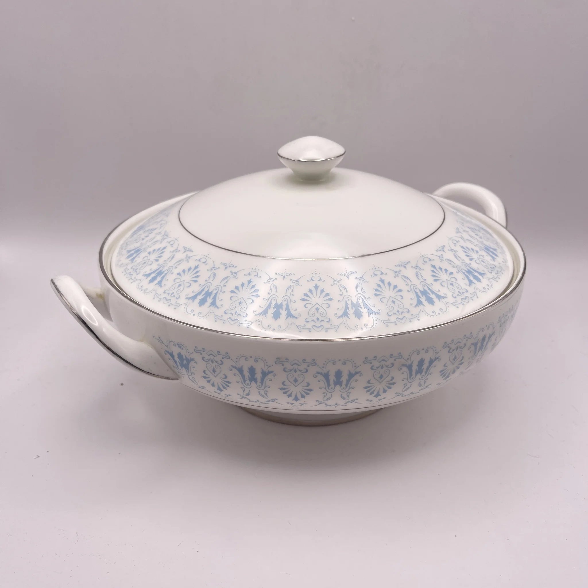 【アンティーク】 スープチューリン / Royal Chelsea(ロイヤル チェルシー) / Diadem / 1943年~1961年 / Bone China / イギリス