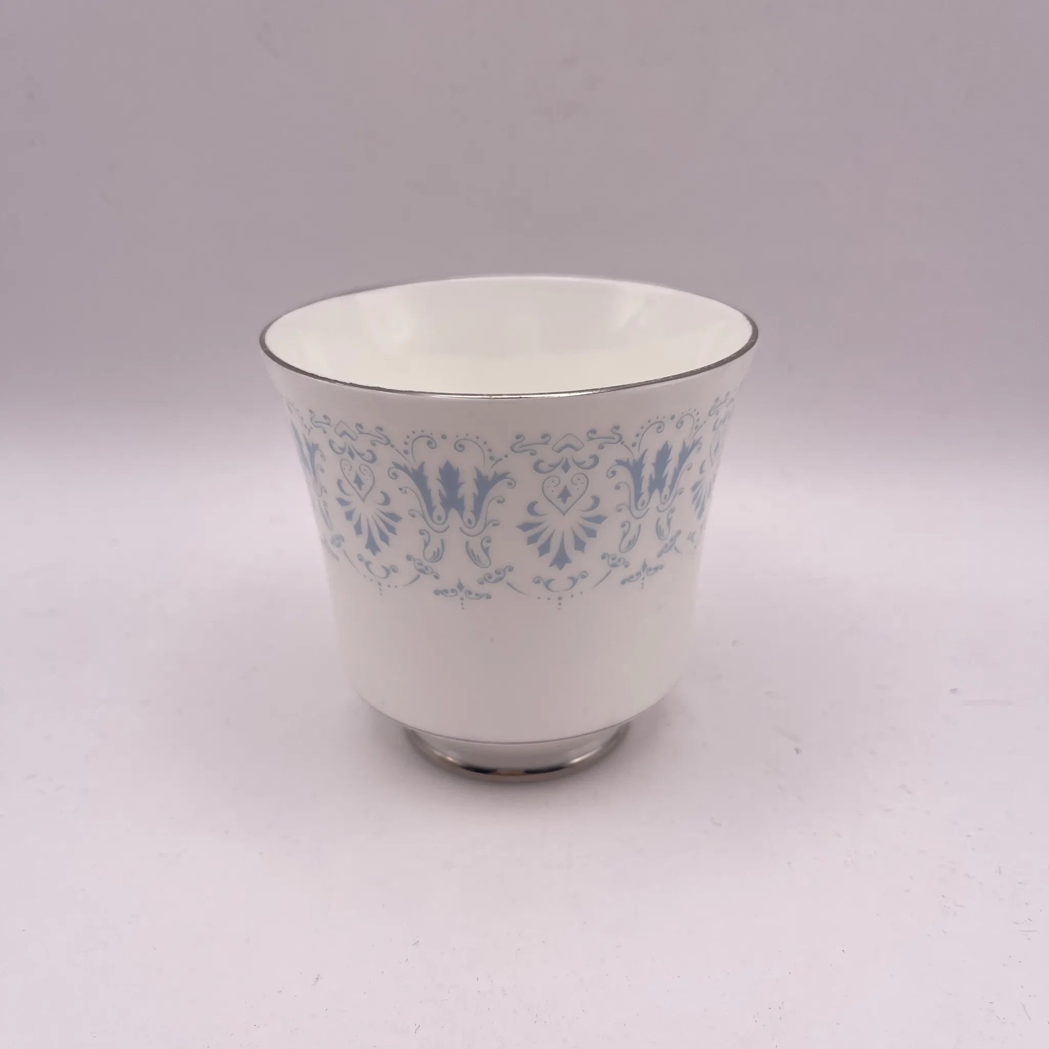 【アンティーク】 ティーカップ / Royal Chelsea(ロイヤル チェルシー) / Diadem / 1943年~1961年 / Bone China / イギリス