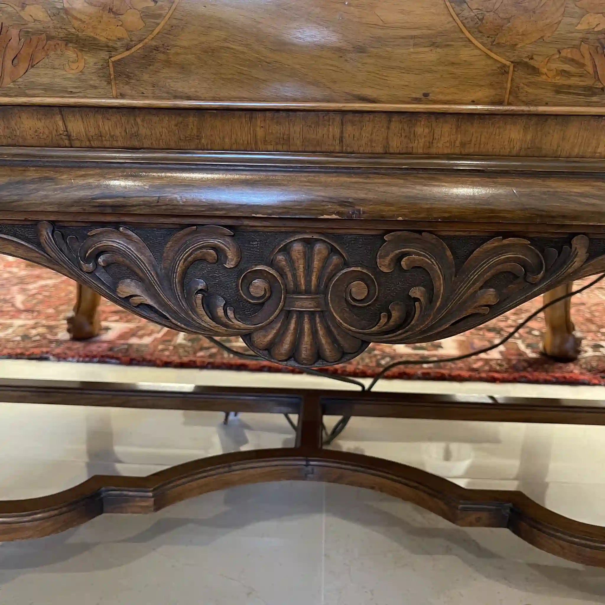 【アンティーク】 コモド コンソール / ボンベイ型 / 1900年代 / ウォールナット材 / ドイツ