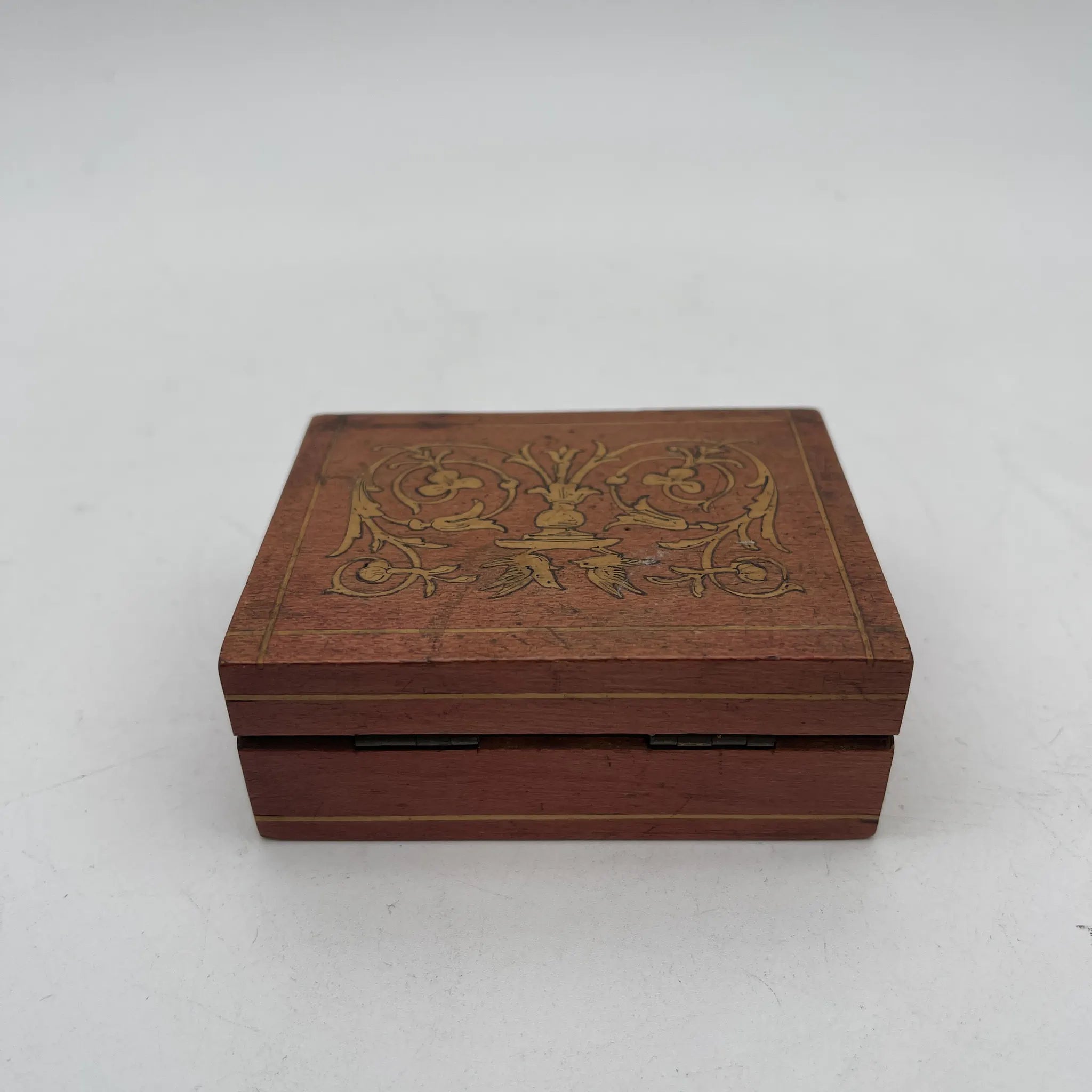 [Vintage] Trinket box (accessory case) / Estimated mid-20C / Natural wood / Italy / Inlay, acanthus, bird