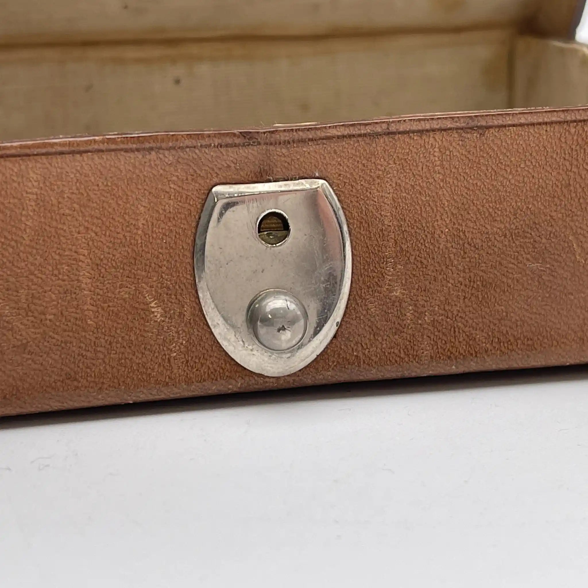 [Vintage] Trinket box (accessory case) / Estimated mid-20C / Genuine leather / Italy / Saddle stitch