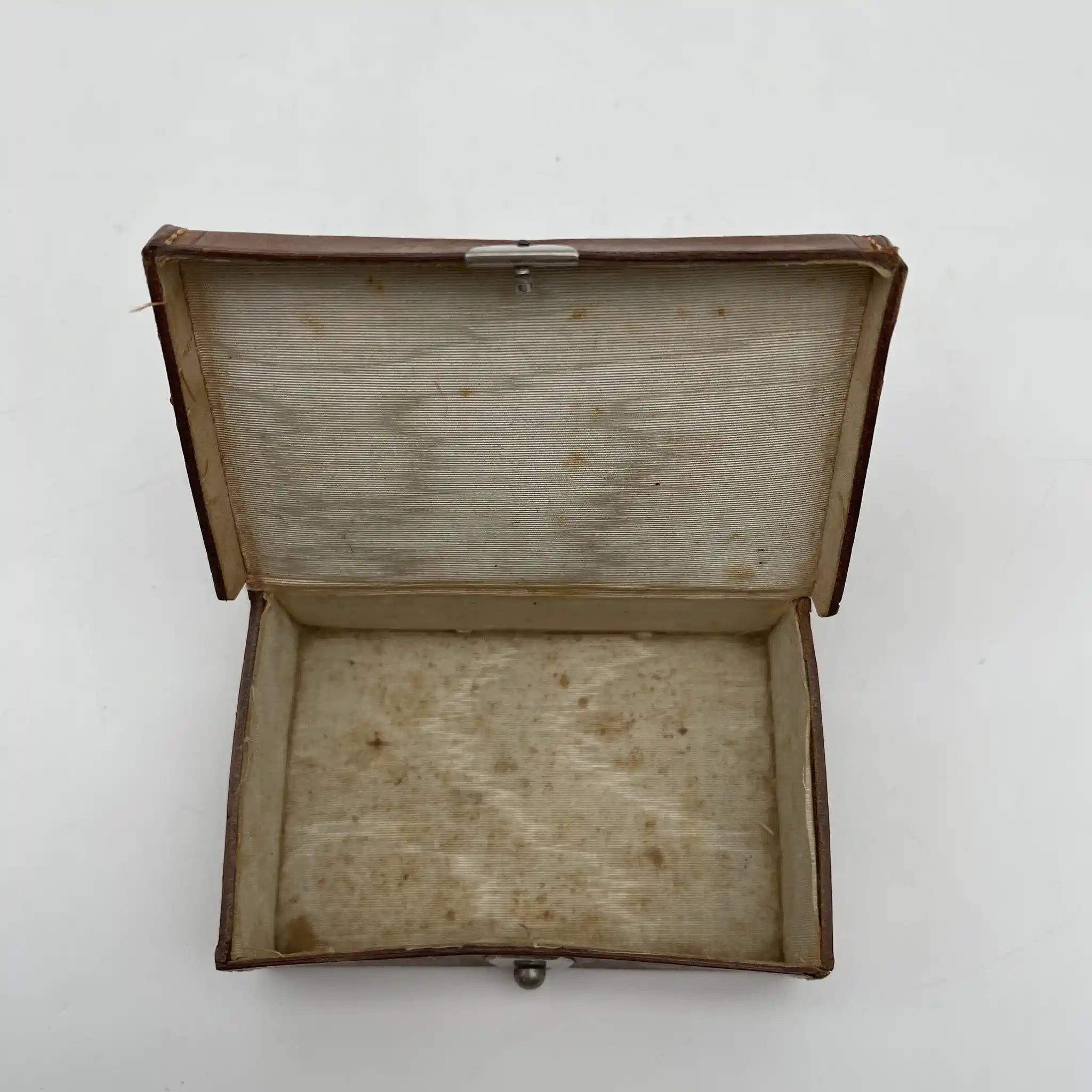 [Vintage] Trinket box (accessory case) / Estimated mid-20C / Genuine leather / Italy / Saddle stitch