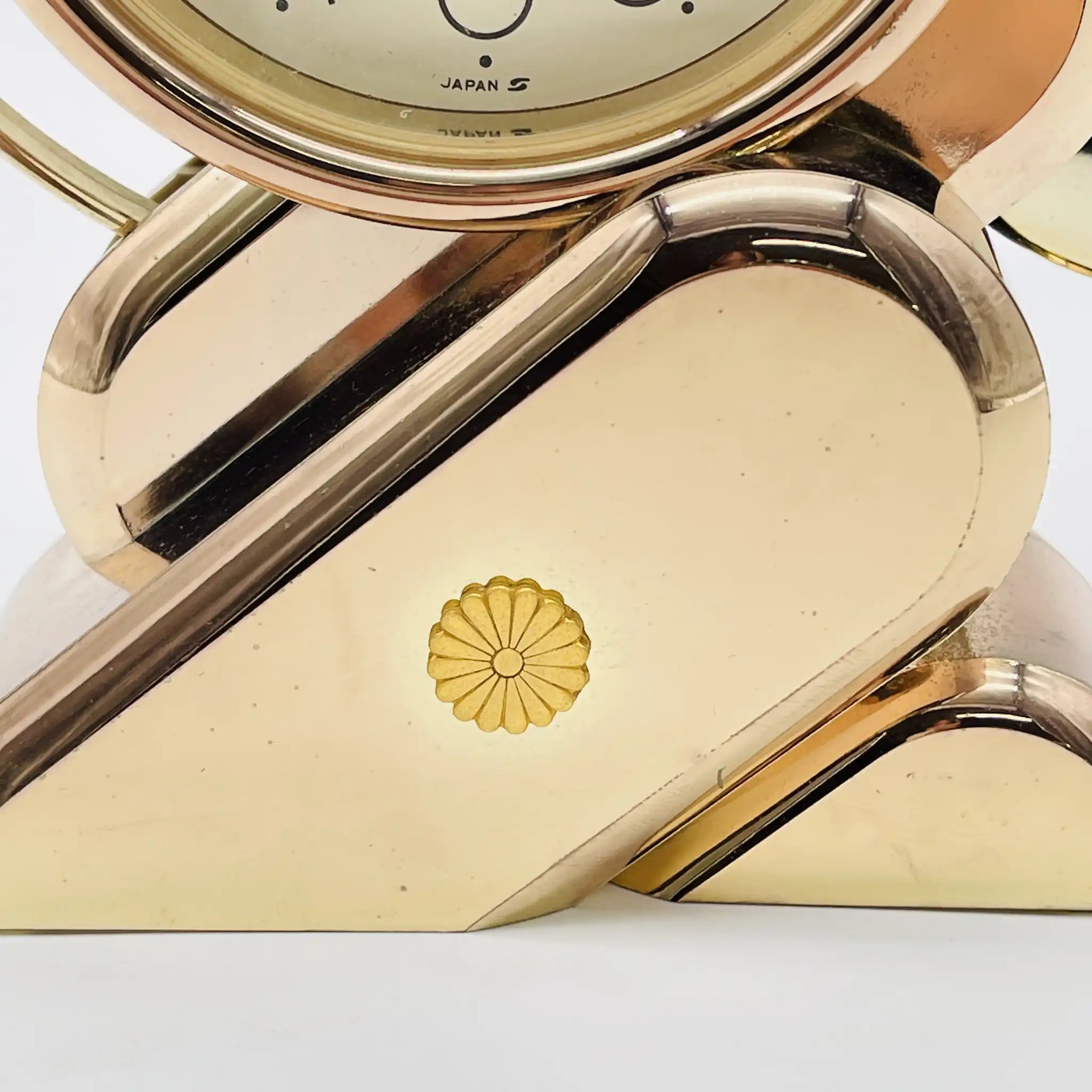 【リユース】 置き時計 / SEIKO(セイコー) / 白鳥モチーフ / 1970年代後半から1980年代前半 / 日本 / レトロフューチャー