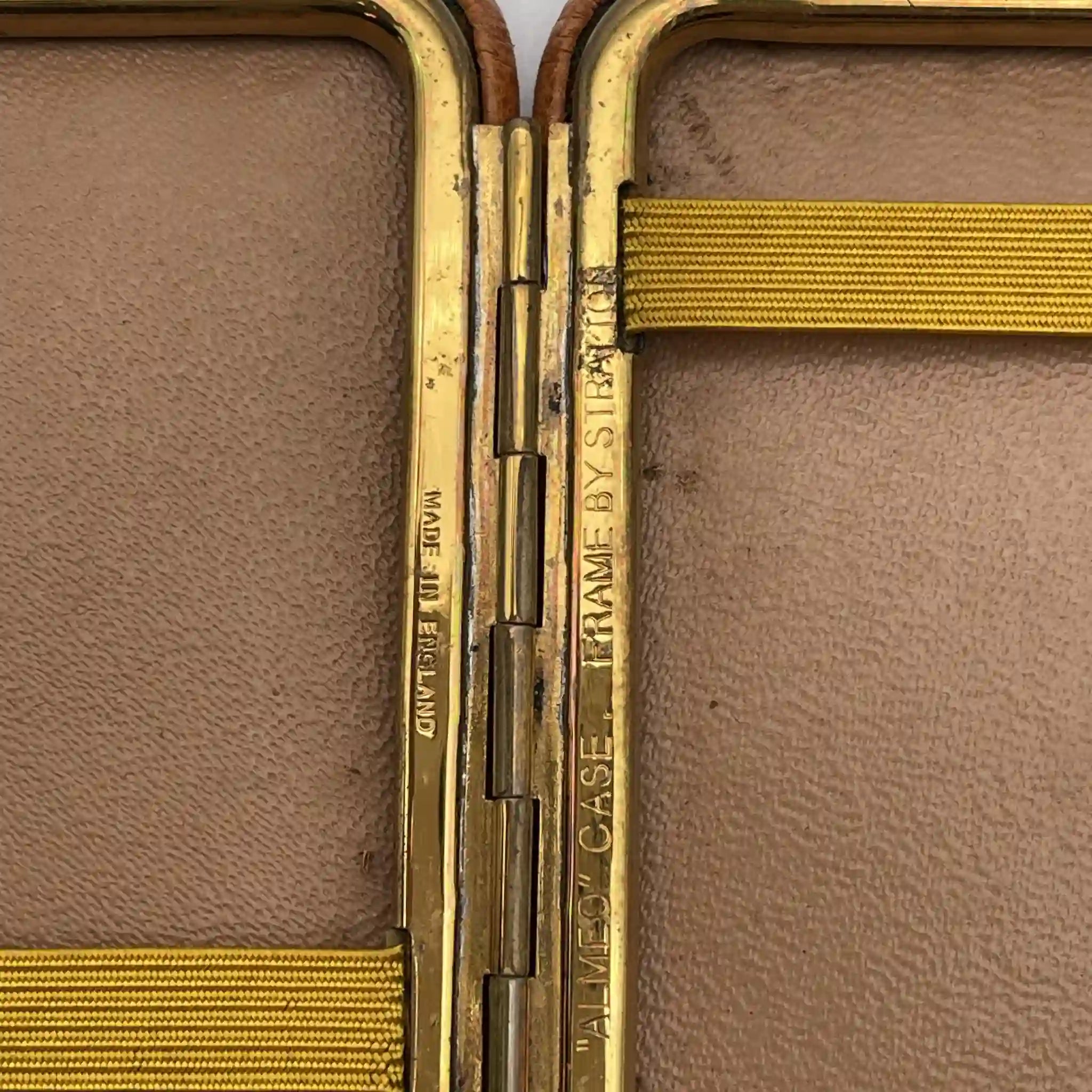 【复古】香烟盒/ Mappin & Webb (Mappin & Webb) /“Almeo”Case /估计20c中期/真皮/英国