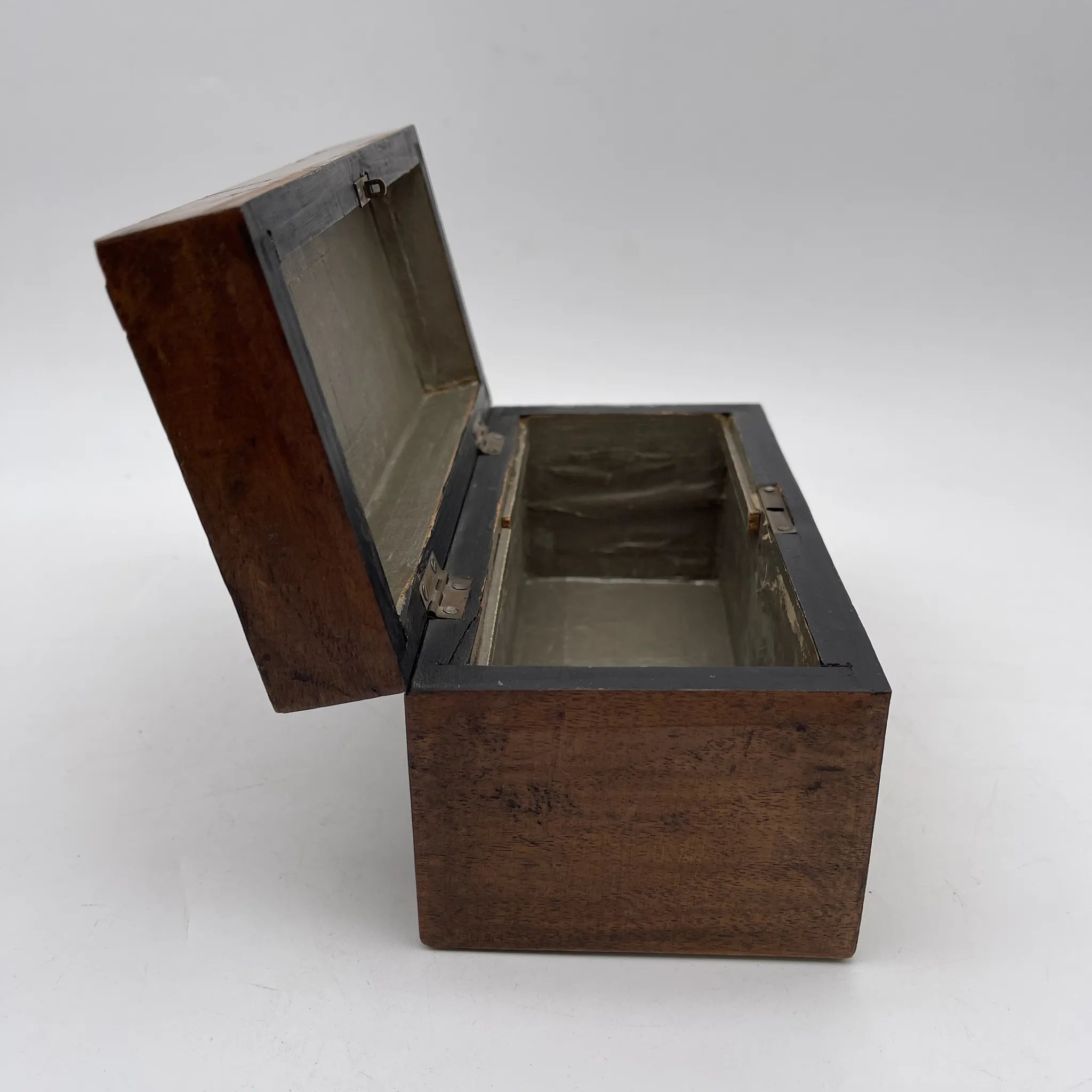 【アンティーク】 トリンケットボックス (小物入れ) / 推定1900前後 / ウォールナット材 / イギリス / パーケットリー