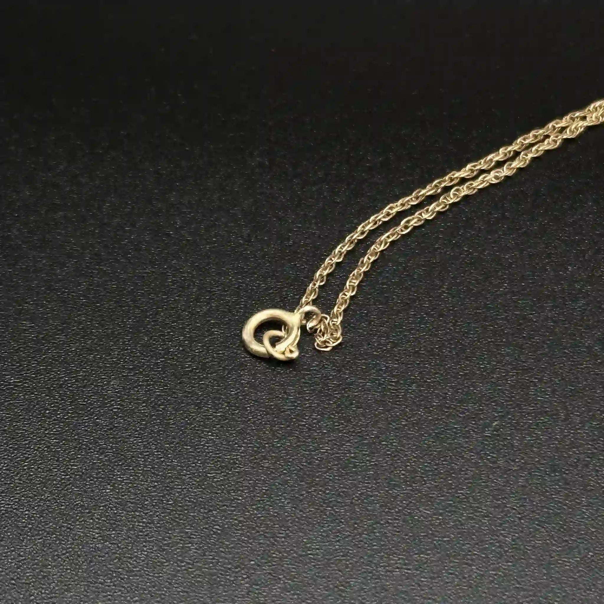 [Art/Decorations] Necklace / Wedgewood / Jasperware / Late 20C / Sterling Silver / England / Cameo, with box