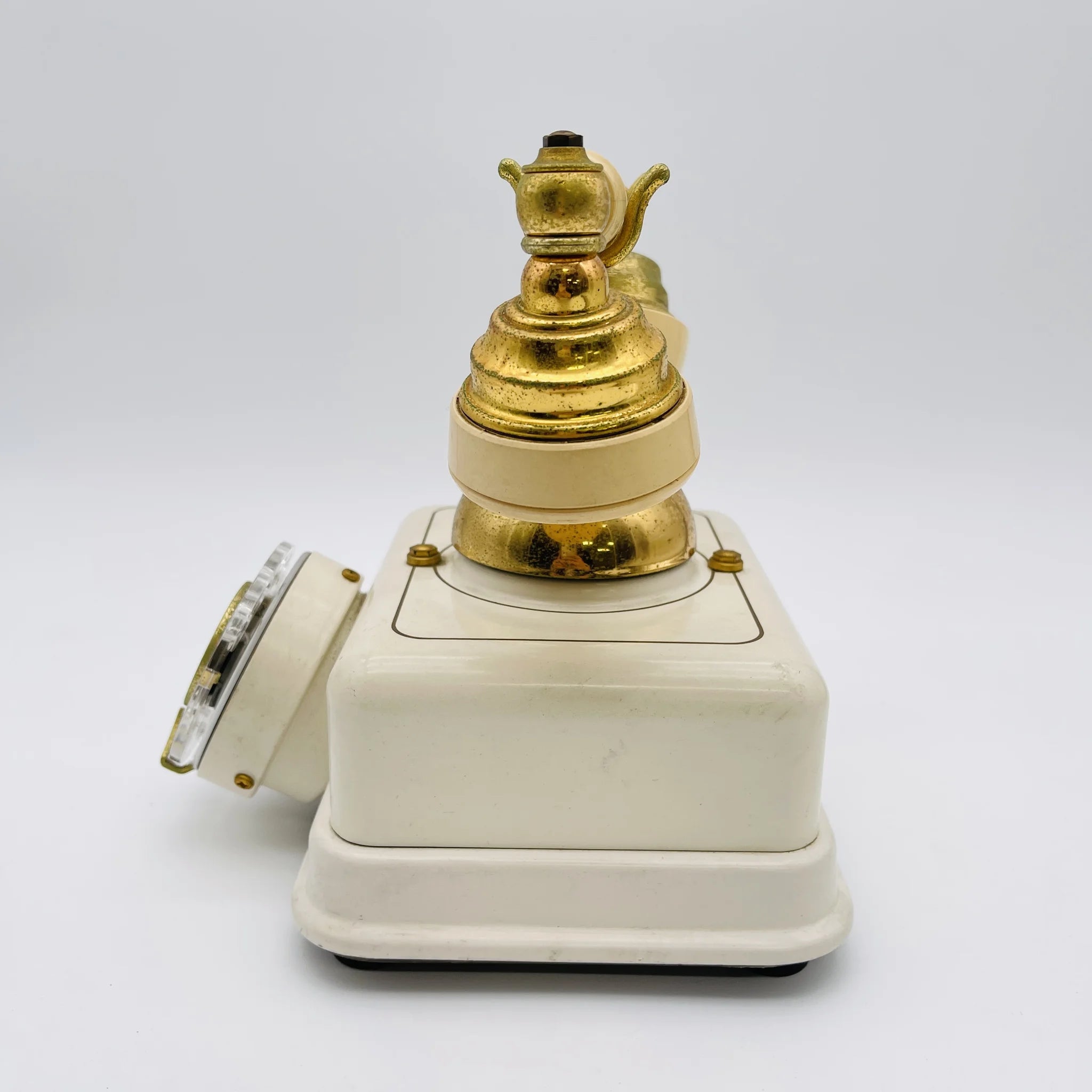 【ビンテージ】 電話機 / Kanda(神田通信工業株式会社) / DK-601 X1 / 1975年7月以降 / 日本 / 回転ダイヤル式