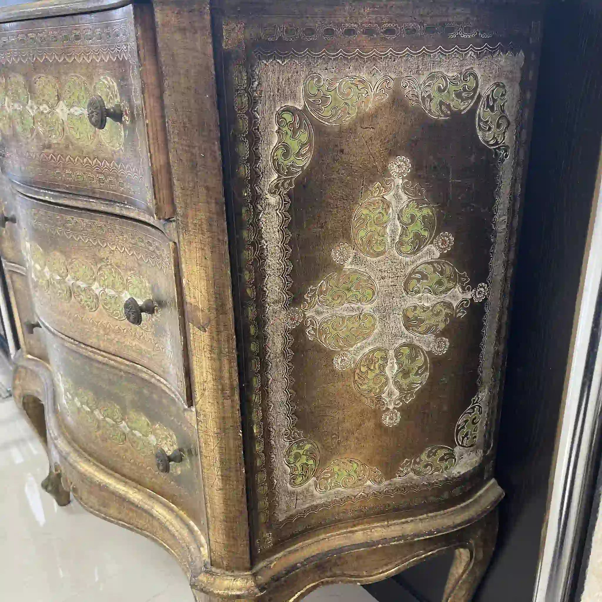 【アンティーク】 チェスト / ロココ調 / イタリア