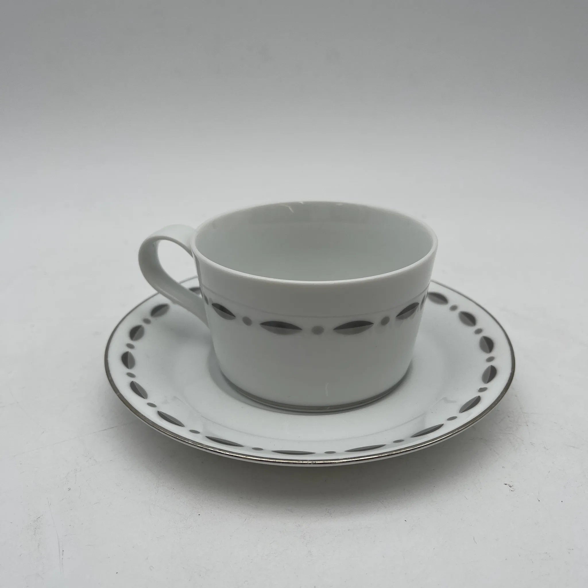 【リユース】 カップ＆ソーサー2P / Tiffany＆Co. (ティファニー) / Gramercy / 1990-2010s / 磁器 / スリランカ / 銀彩