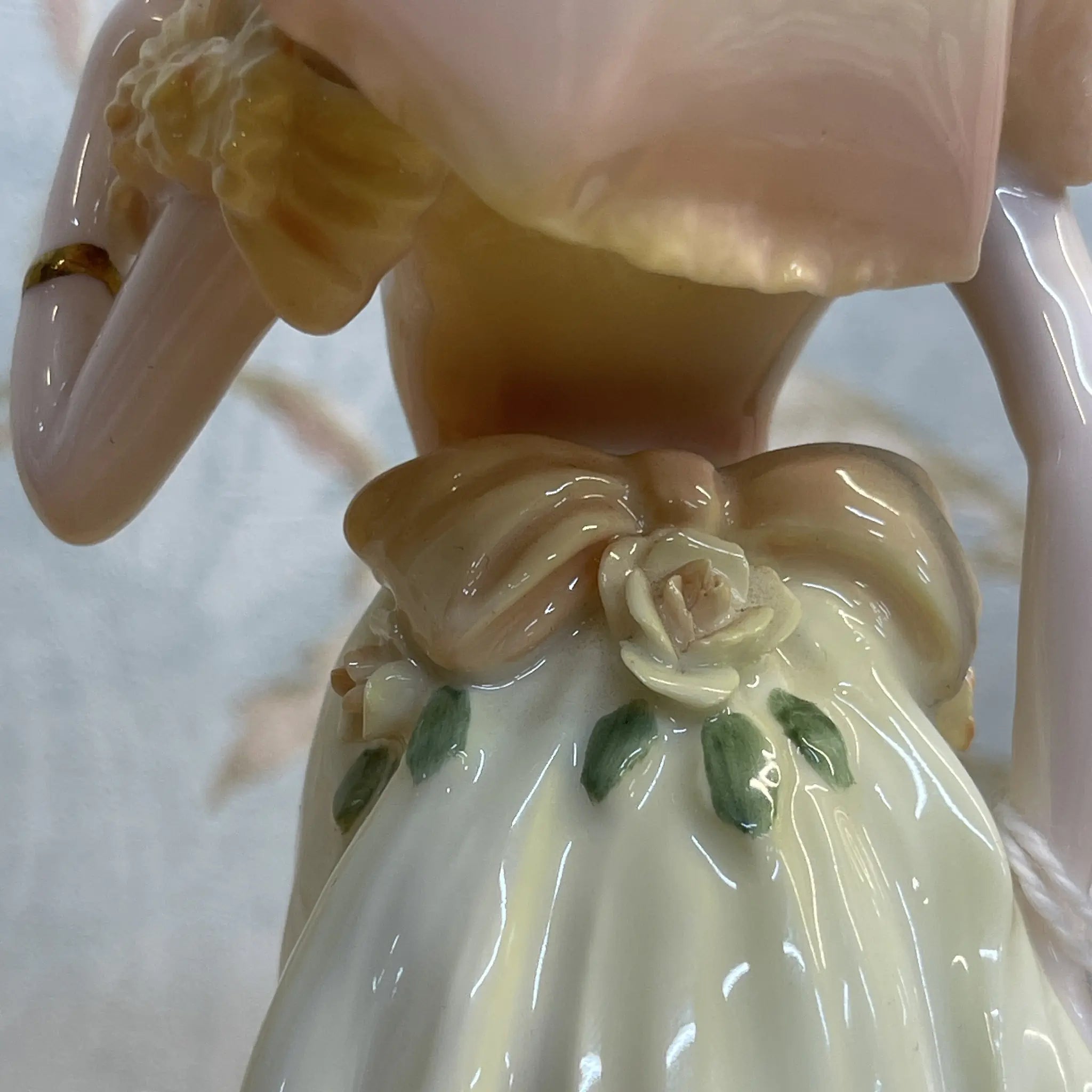 【リユース】 フィギュリン (陶磁器人形) / Coalport / Ladies of Fashion / Vicky / 推定2000前後 / Bone China / イギリス / Jack Glynn, ハンドペイント