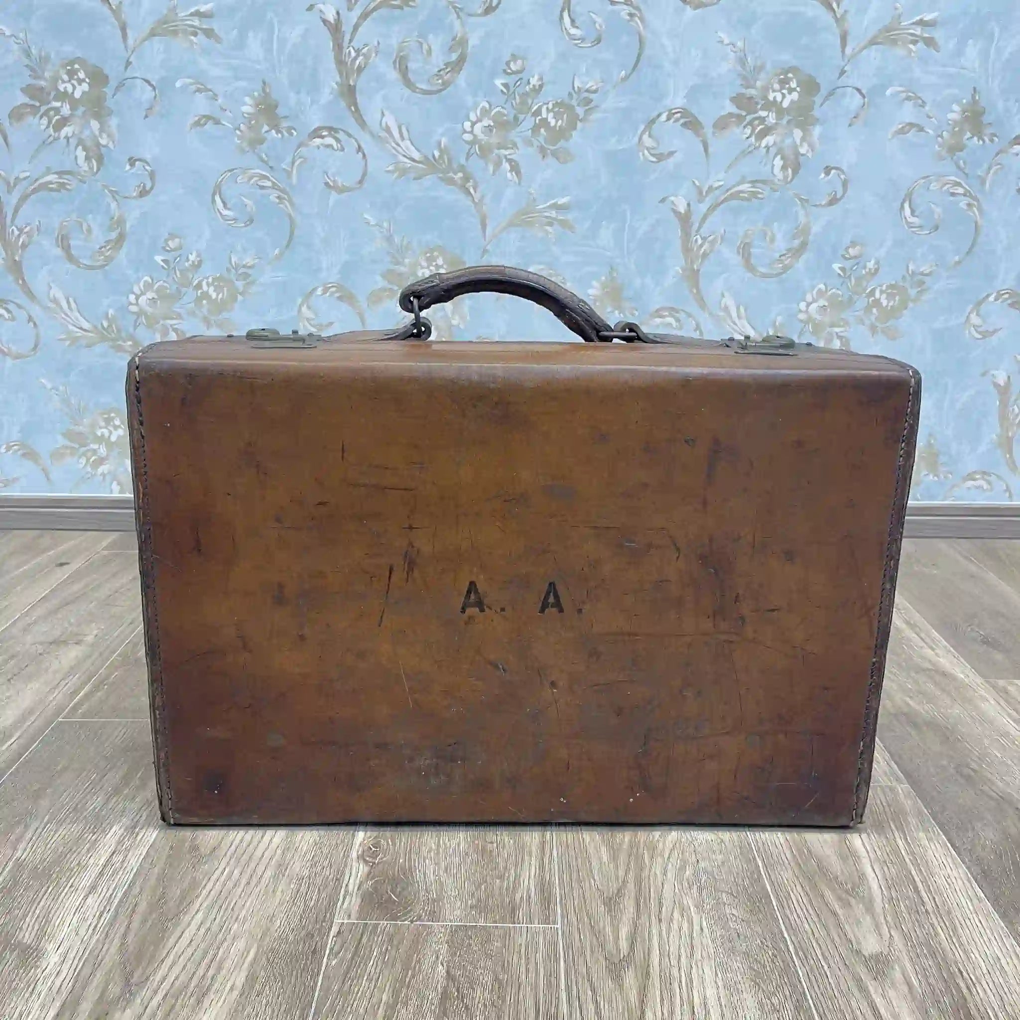 【アンティーク】 トランク(スーツケース) / 1920〜1940年代 / 本革 / イギリス