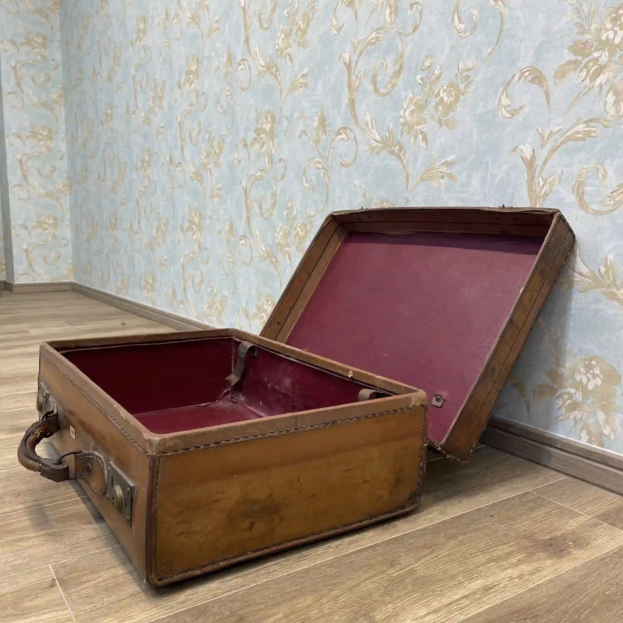 【アンティーク】 トランク(スーツケース) / 1920〜1940年代 / 本革 / イギリス