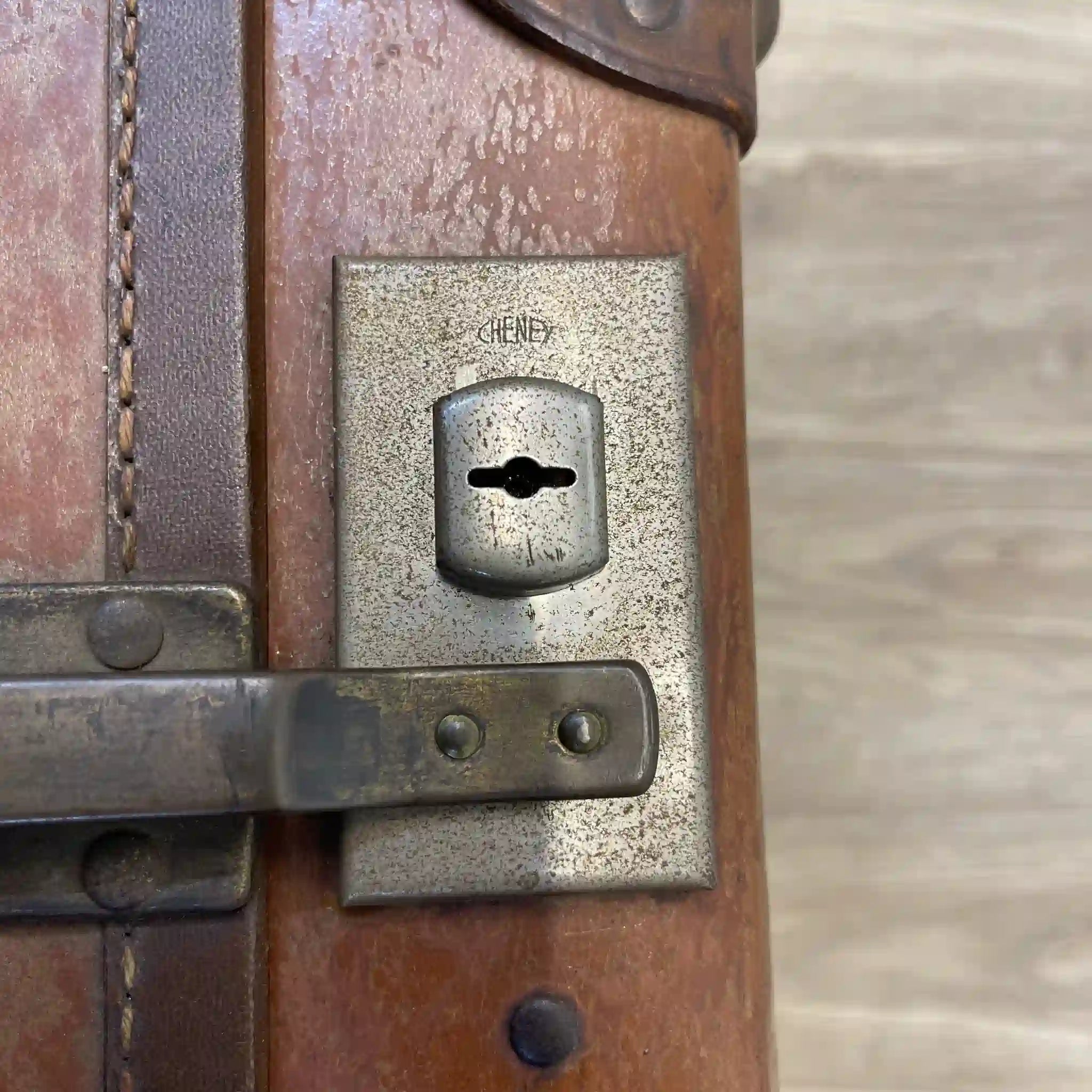 【アンティーク】 トランク(スーツケース) / 本革 / イギリス