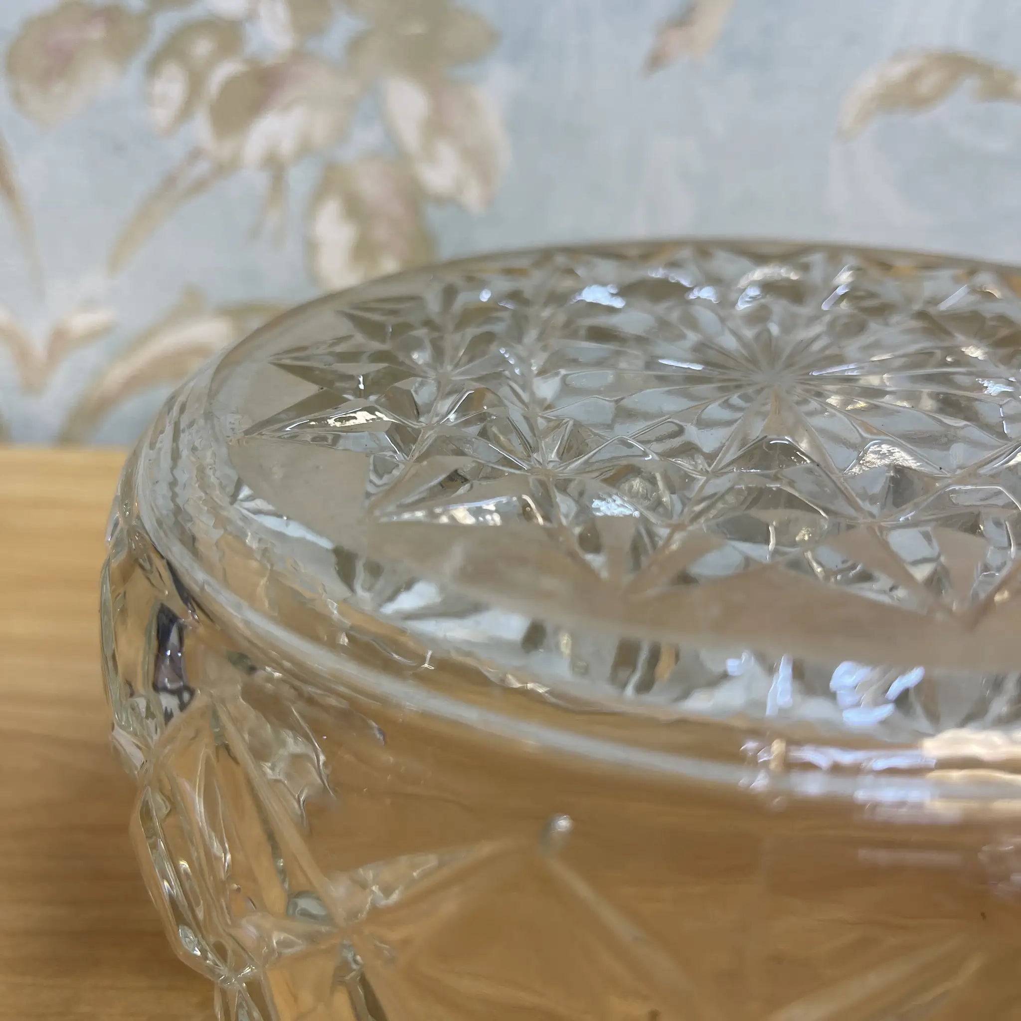 【アンティーク】 ボウル / 推定20C前期 / クリスタルガラス / ヨーロッパ / ダイヤモンドカット