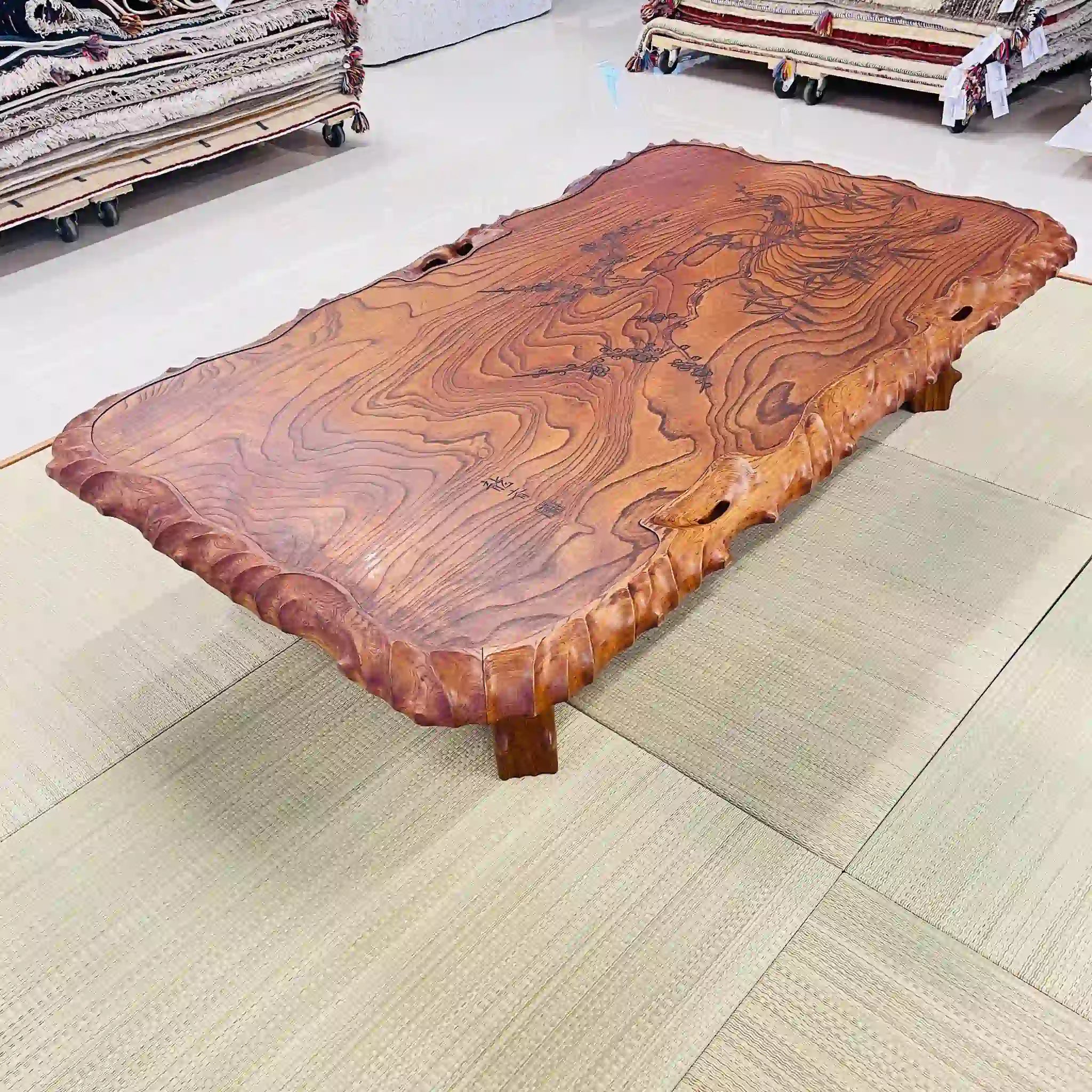 【リユース】 飾り彫り座卓 / 一枚板