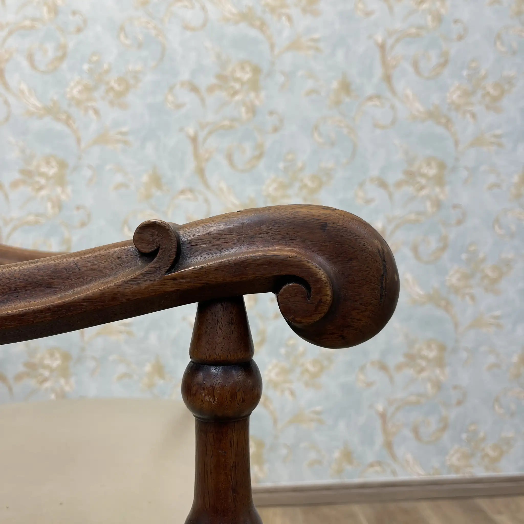 【アンティーク】 ハイバックチェア / 推定20C初頭 / ウォールナット材 / フランス / バラスター, スクロール, 透かし彫り