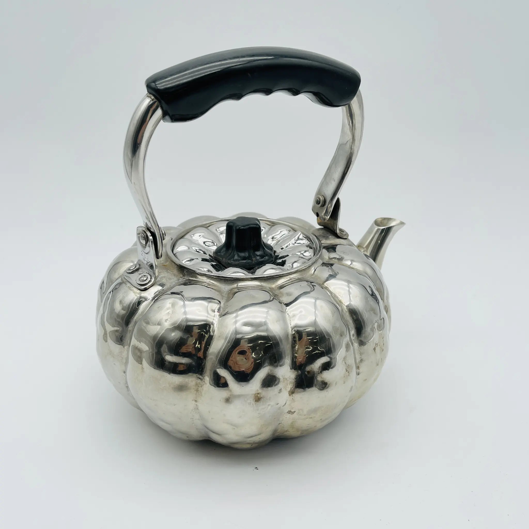 Vintage pumpkin-shaped vase / Minagawado / Japan / Silver finish