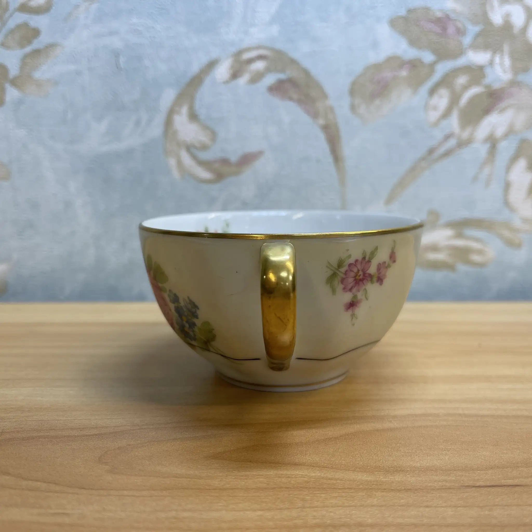 【アンティーク】 ティーカップ&ソーサー2P / Theodore Haviland (セオドア・アビランド) / Nosegay / 推定20C前中期 / 磁器 / フランス / ブーケ, 金彩