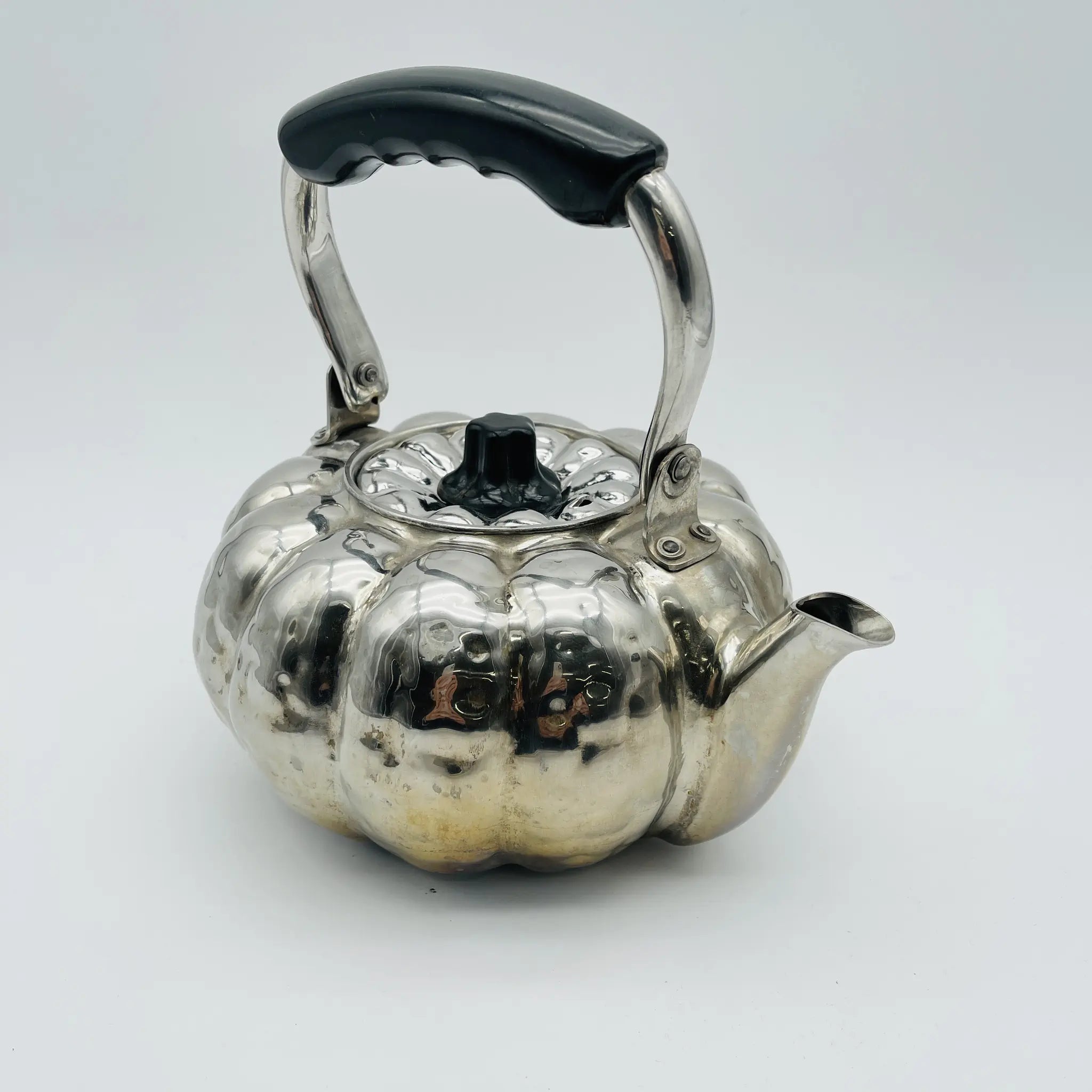 Vintage pumpkin-shaped vase / Minagawado / Japan / Silver finish