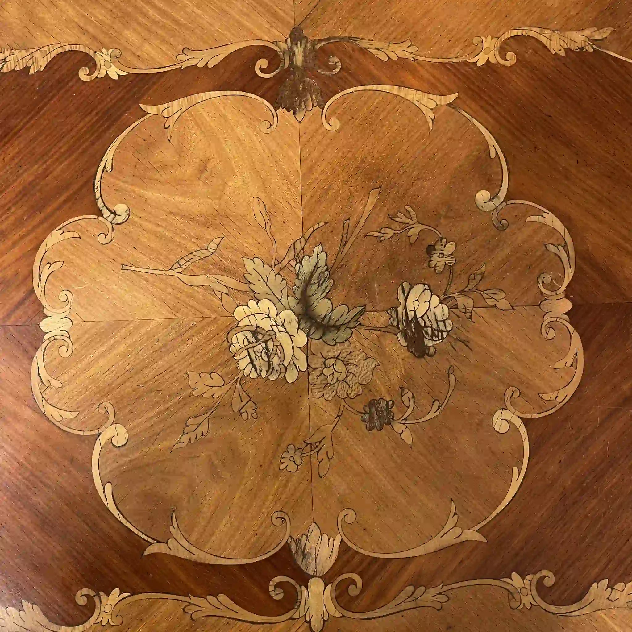 【アンティーク】 アンティークゲームテーブル / ルイ15世様式 / 20世紀前期（推定） / マホガニー材サテンウッド材 / フランス