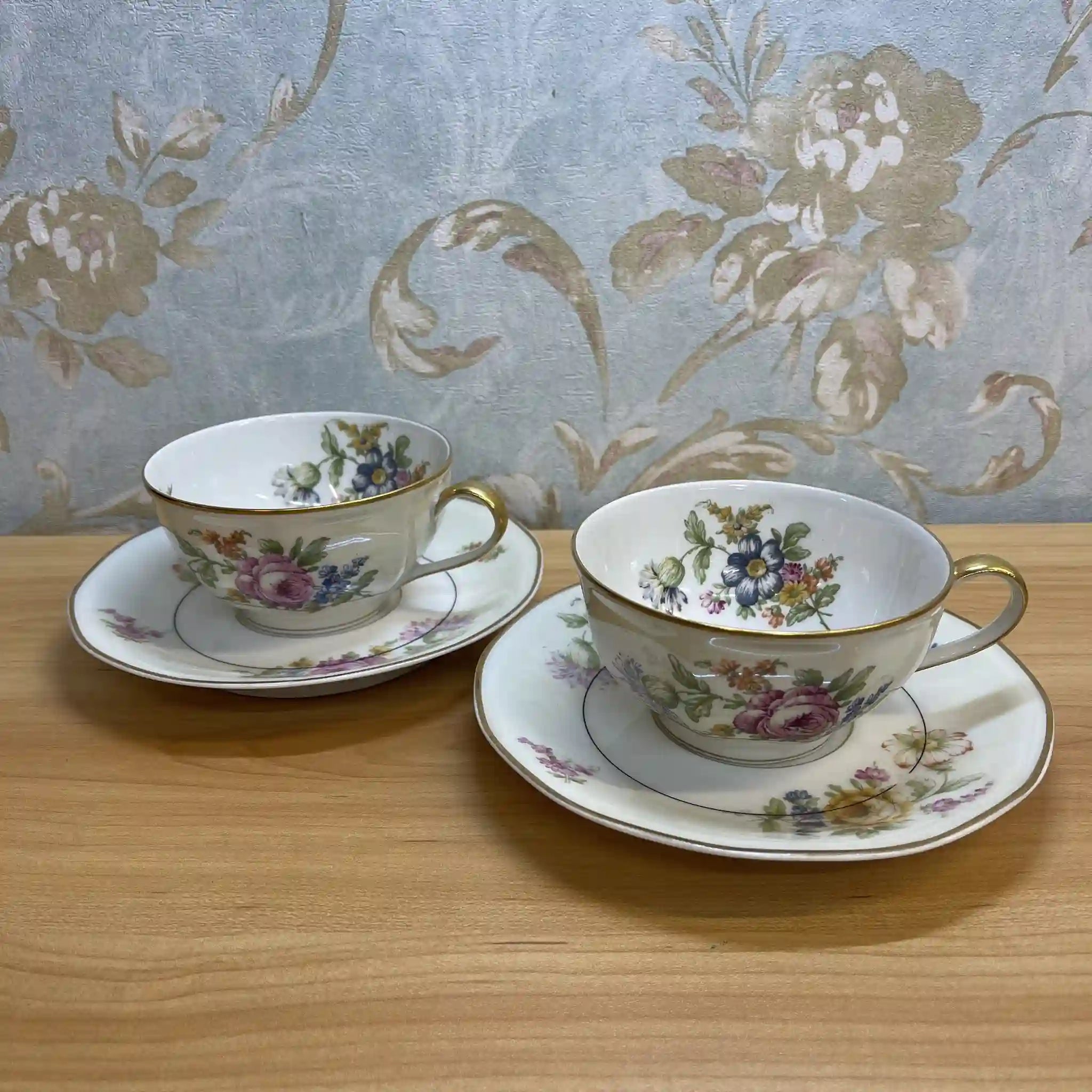 【アンティーク】 トリオ (ティーカップ&ソーサー+デザートプレート) 2P / Theodore Haviland (セオドア・アビランド) / Nosegay / 推定20C前中期 / 磁器 / フランス / ブーケ, 金彩