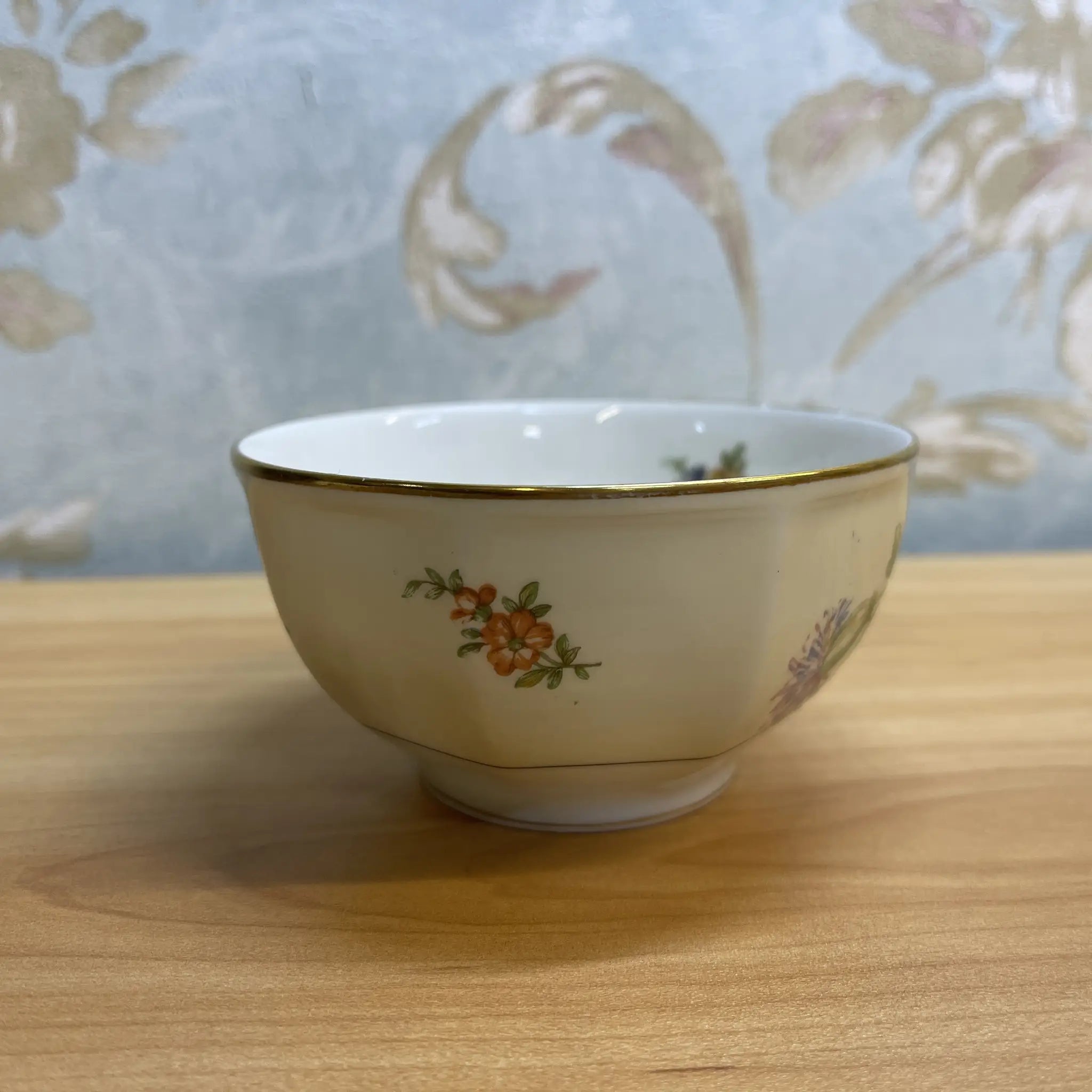 【アンティーク】 トリオ (ティーカップ&ソーサー+デザートプレート) 2P / Theodore Haviland (セオドア・アビランド) / Nosegay / 推定20C前中期 / 磁器 / フランス / ブーケ, 金彩