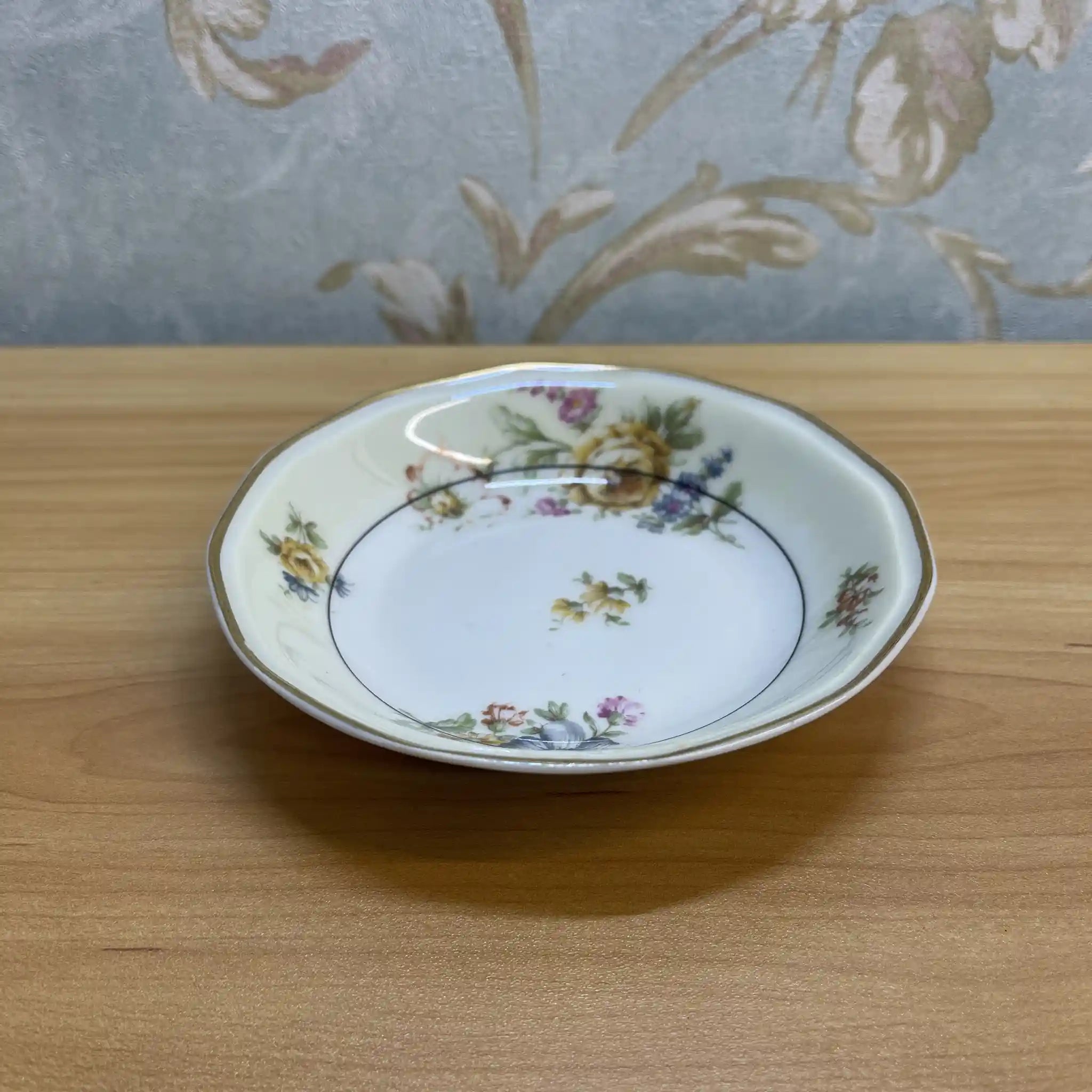 【アンティーク】 フルーツボウル (小鉢) / Theodore Haviland (セオドア・アビランド) / Nosegay / 推定20C前中期 / 磁器 / フランス / ブーケ, 金彩
