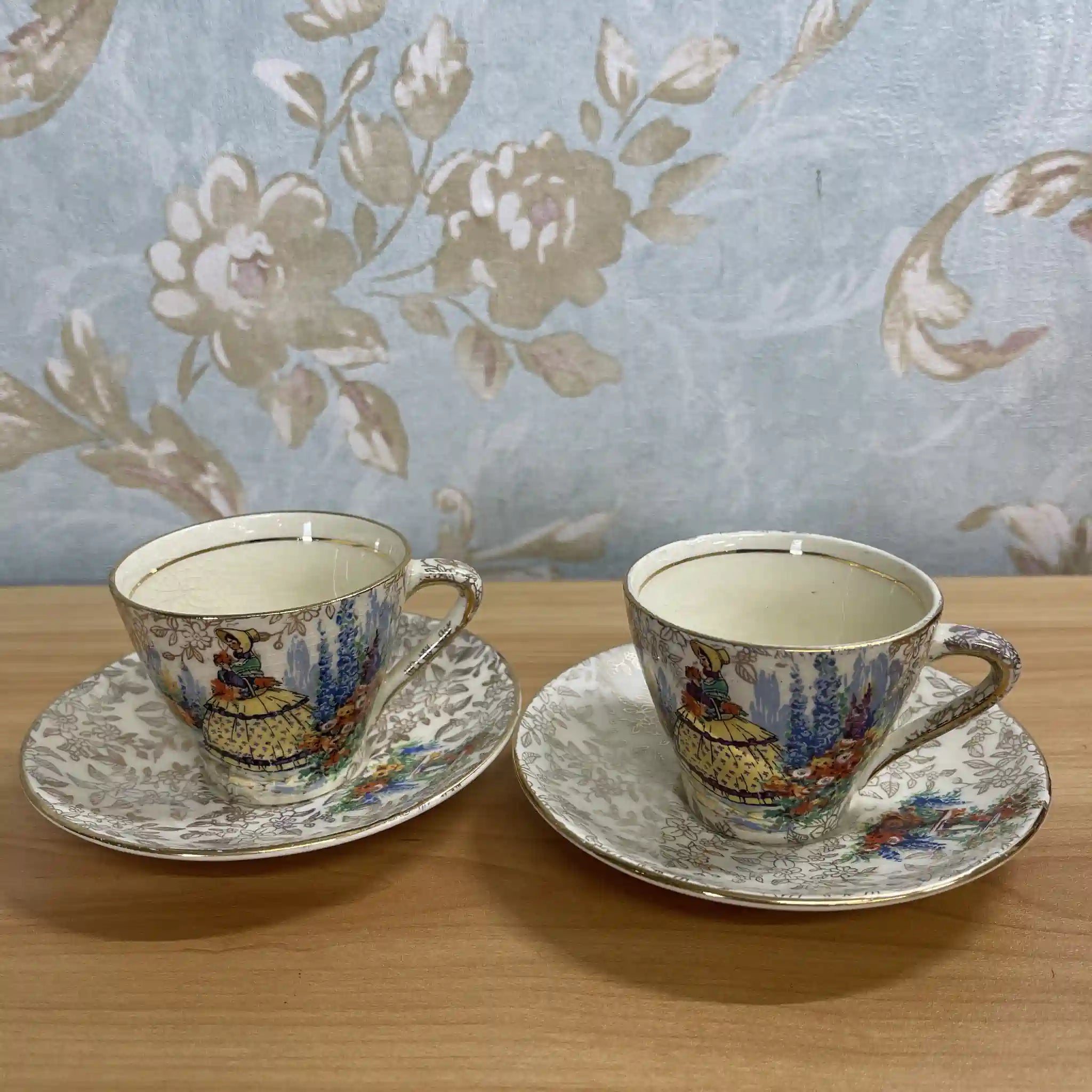 【ビンテージ】 カップ&ソーサー2P / Empire Porcelain / 推定20C中期 / 陶器 / イギリス / チンツ