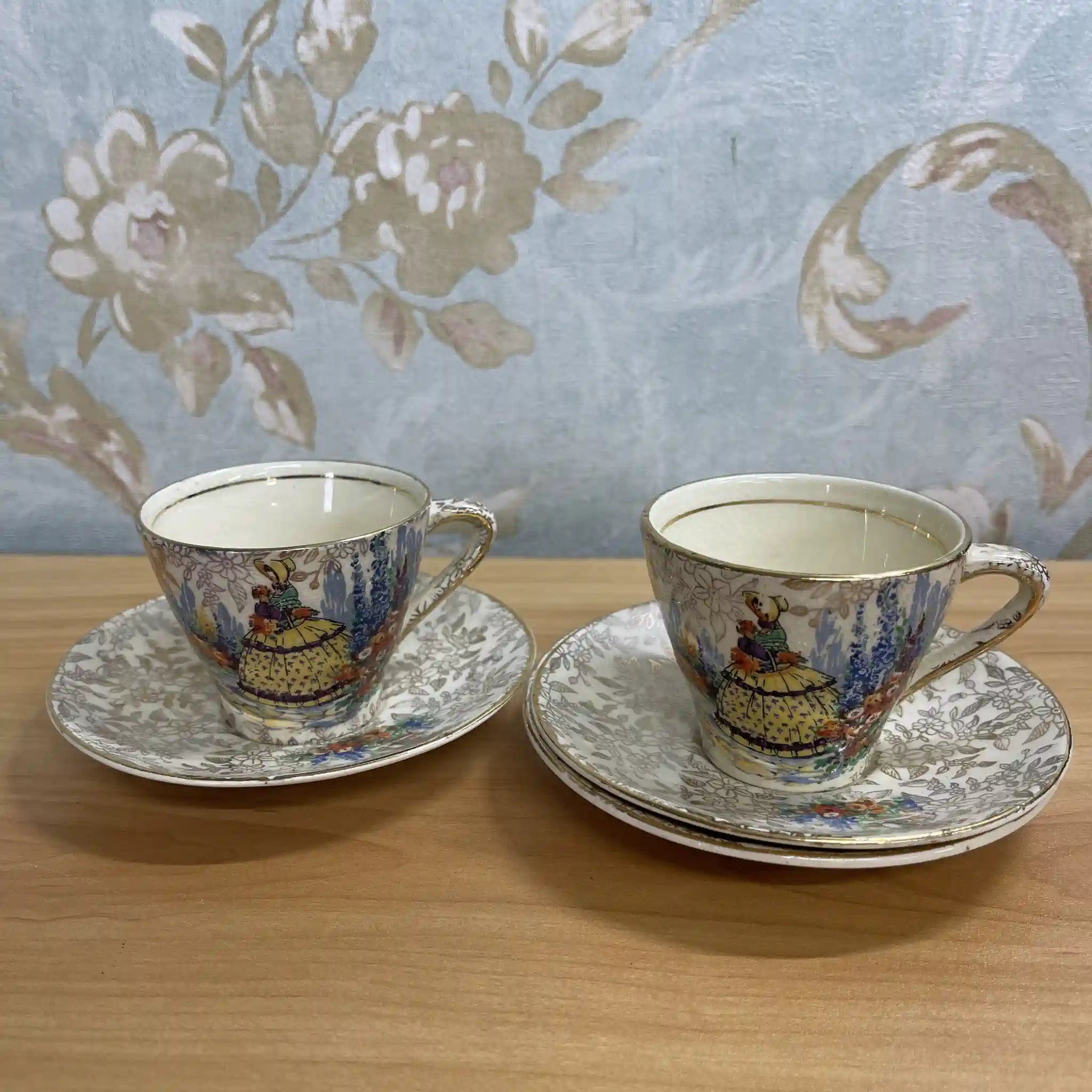 【ビンテージ】 カップ&ソーサー2P+ソーサー / Empire Porcelain / 推定20C中期 / 陶器 / イギリス / チンツ