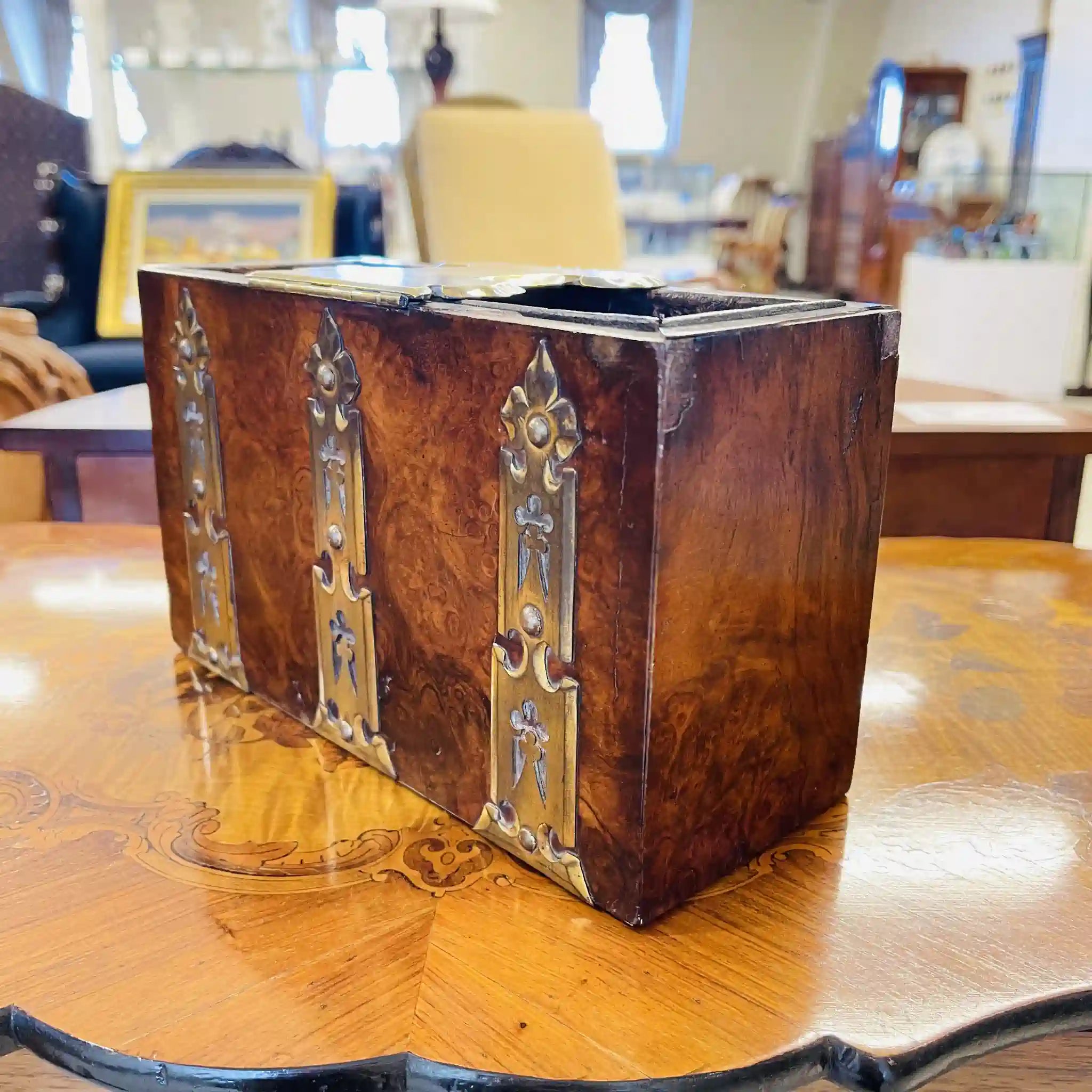 【アンティーク】 木製ドリンクボックス / 鍵付き,イギリス直輸入