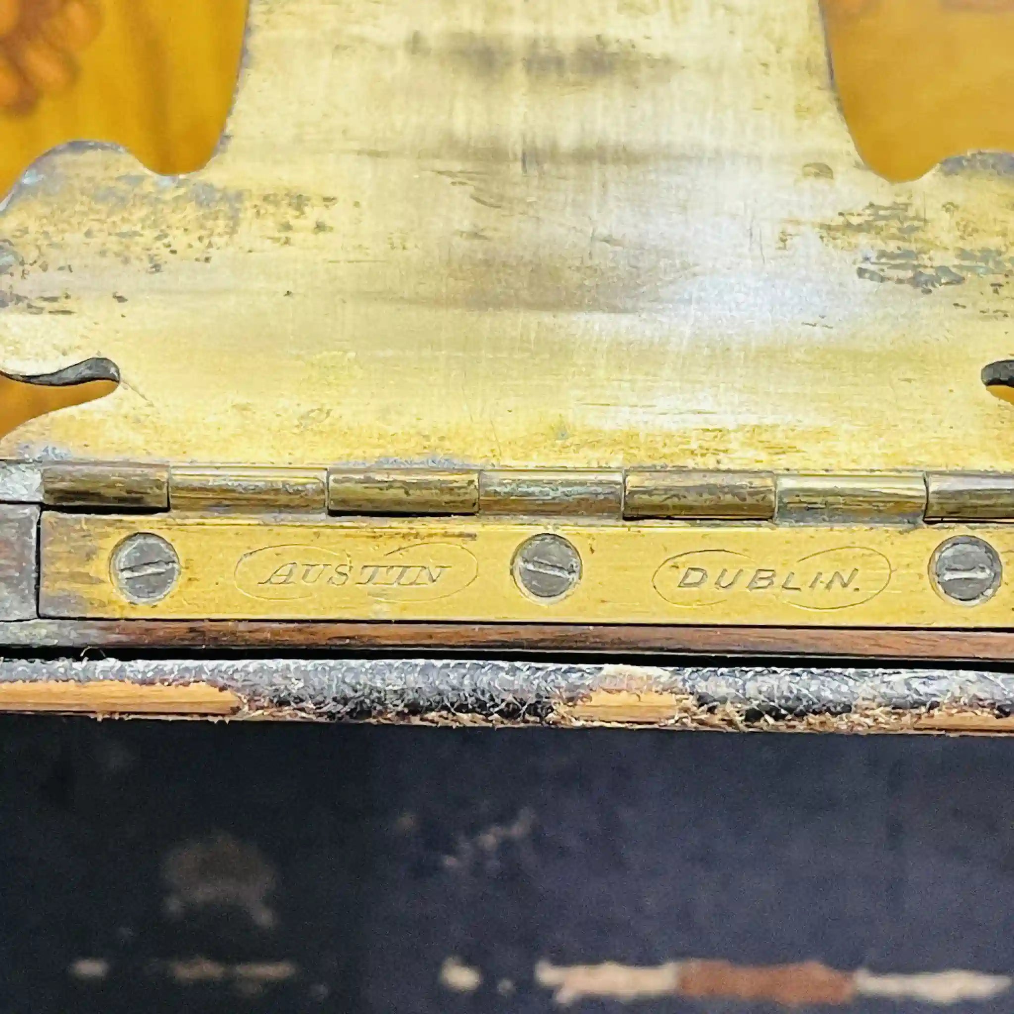 【アンティーク】 木製ドリンクボックス / 鍵付き,イギリス直輸入