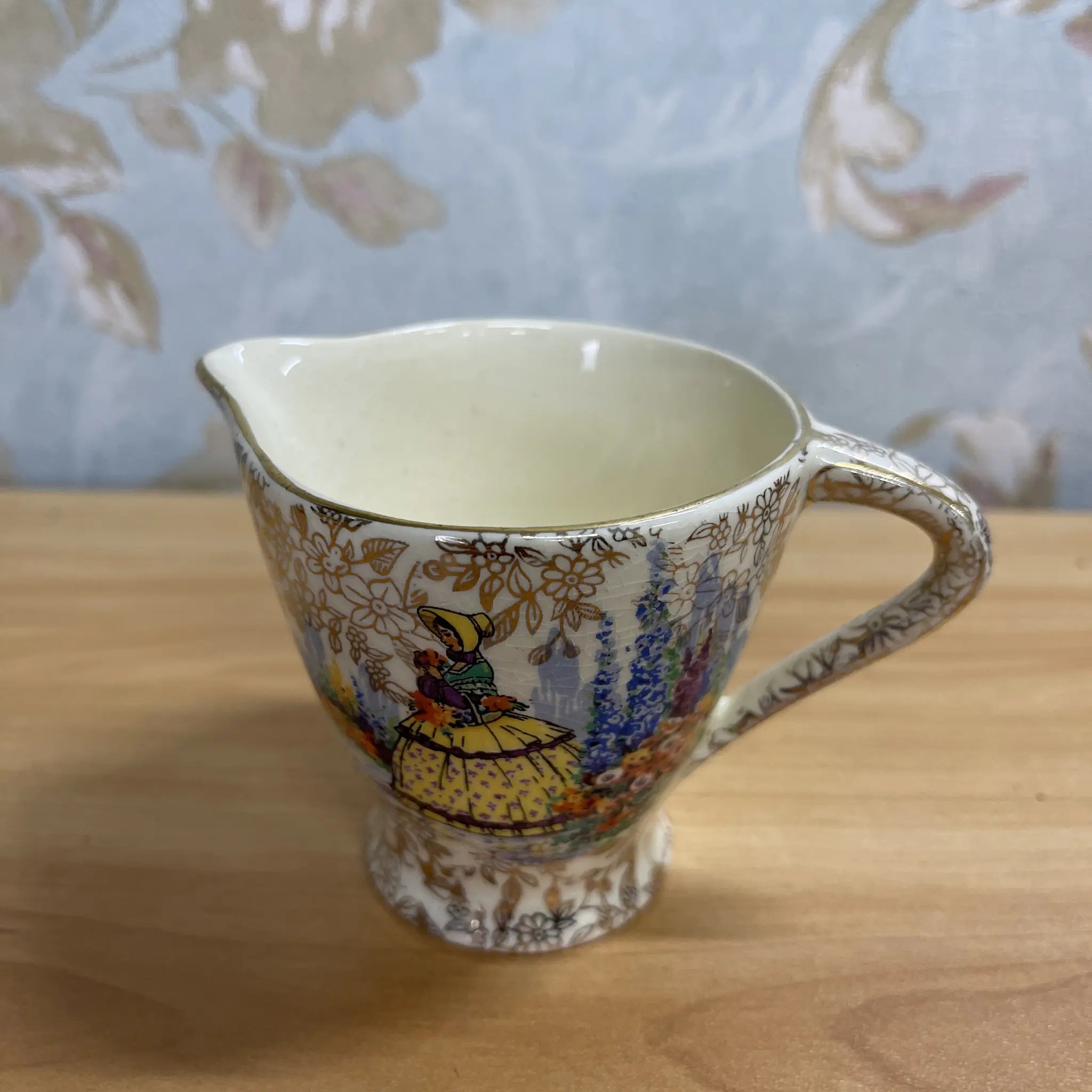【ビンテージ】 ミルクピッチャー / Empire Porcelain / 推定20C中期 / 陶器 / イギリス / チンツ