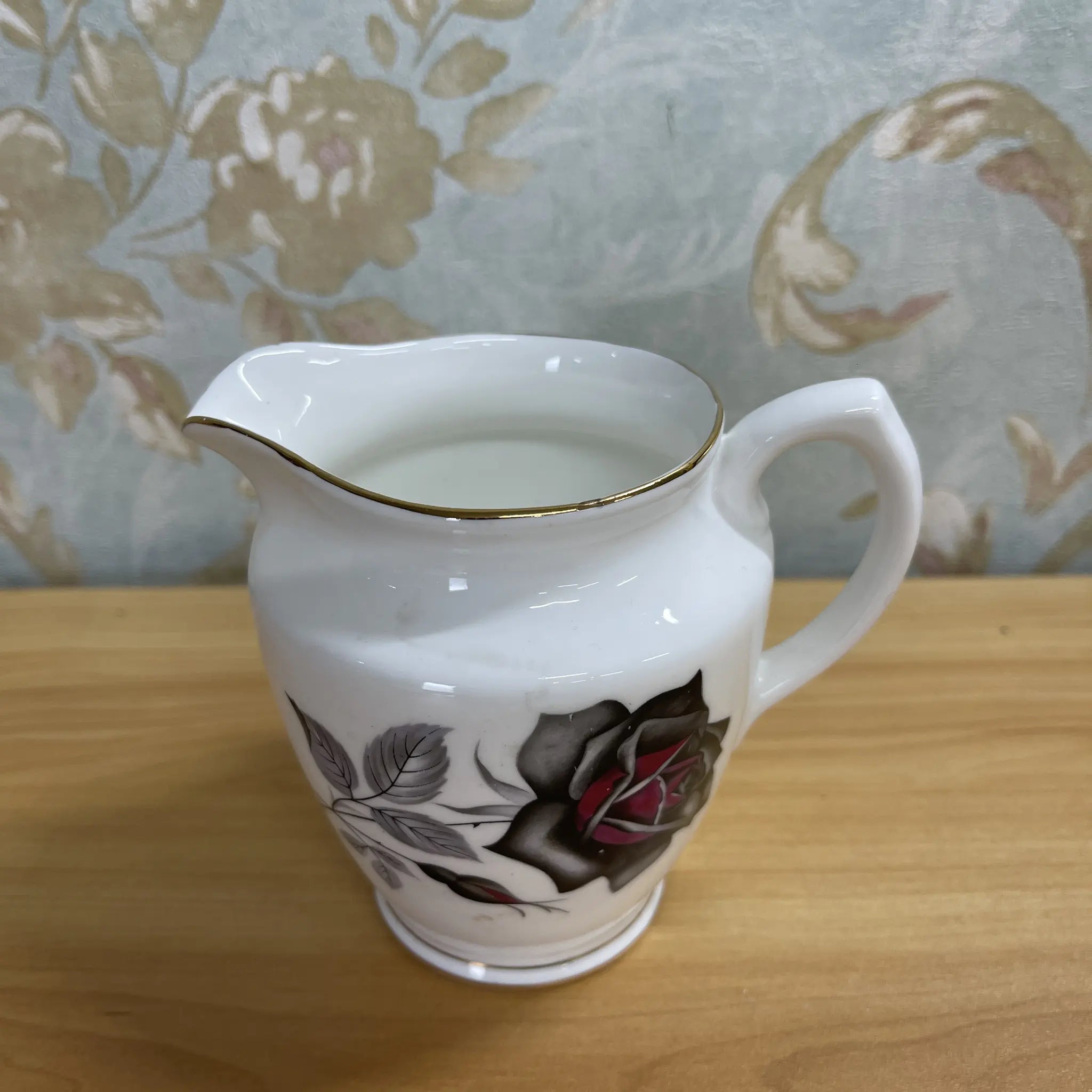 【ビンテージ】 クリーマー / Taylor&Kent / Elizabethan / 推定20C中期 / Bone China / イギリス / 薔薇