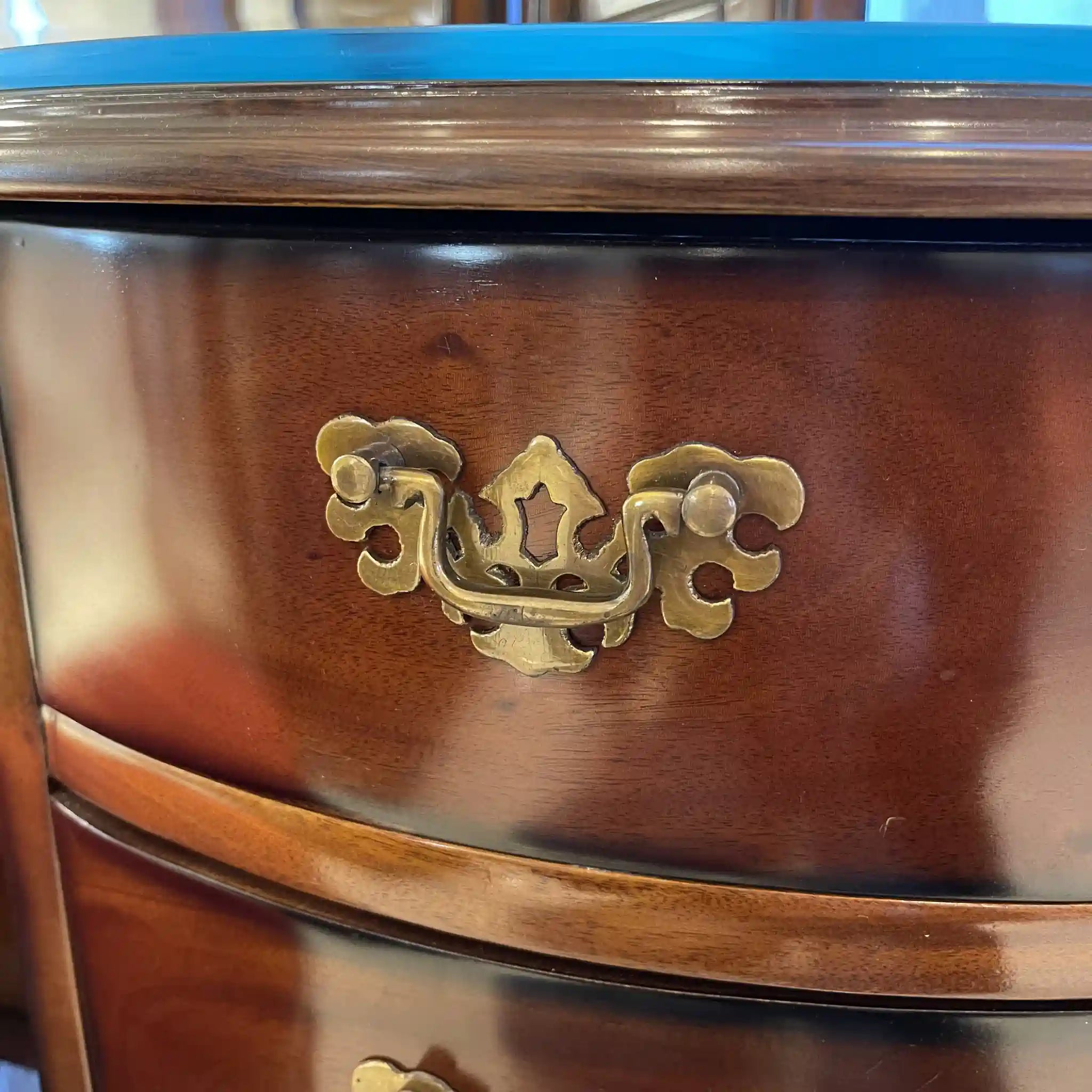 [古董] 仿古風格梳妝台套裝 /
 / 義大利 / 三面鏡（附椅子）