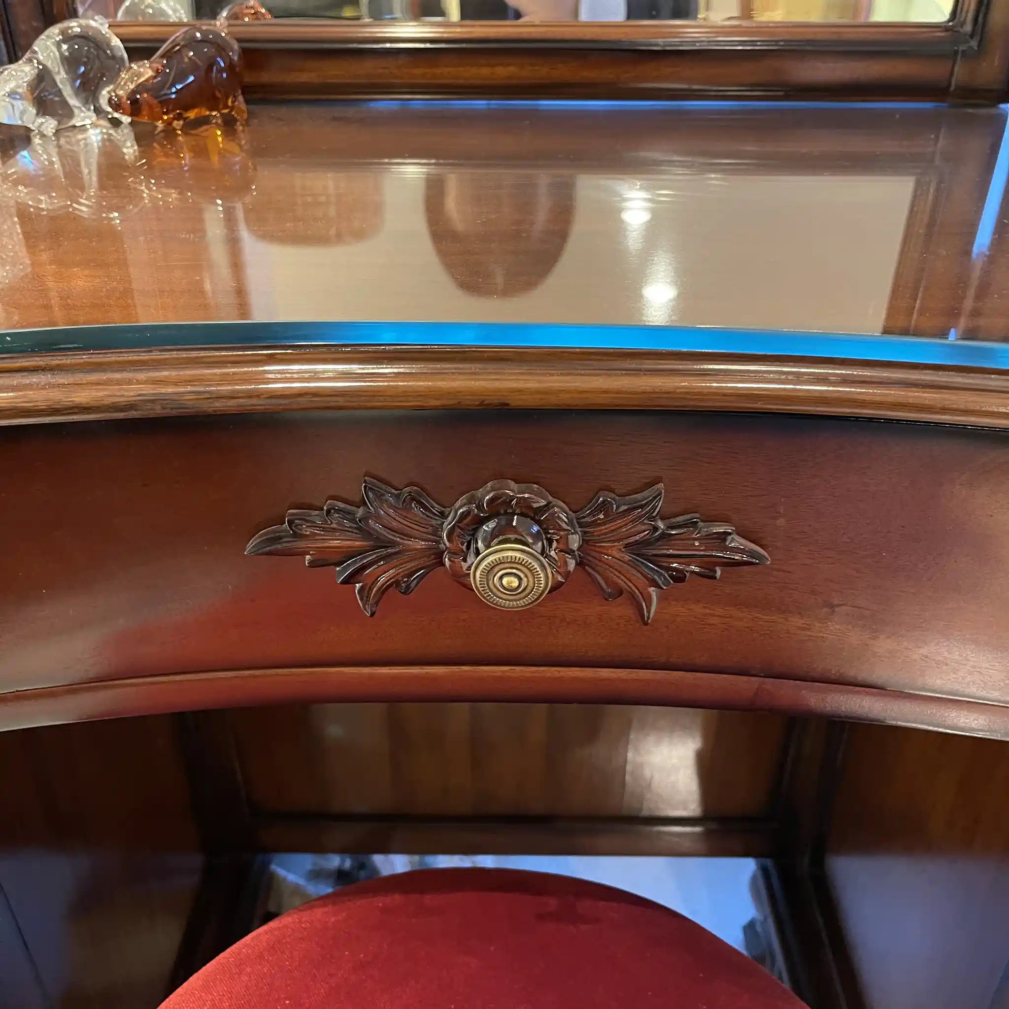 [古董] 仿古風格梳妝台套裝 /
 / 義大利 / 三面鏡（附椅子）