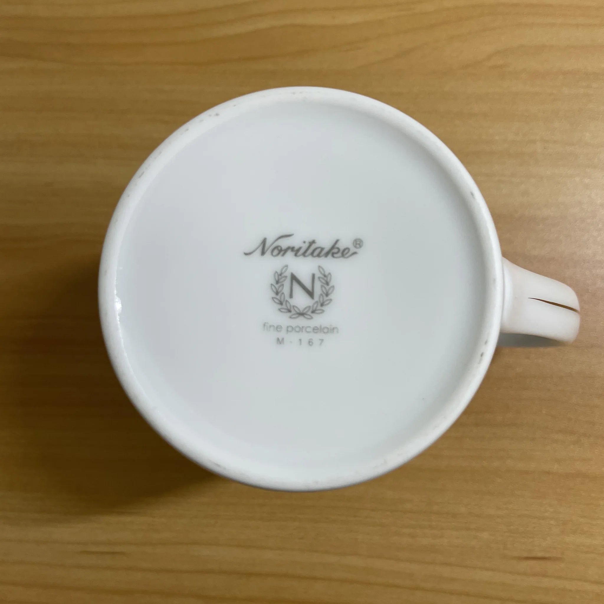 【リユース】 マグカップ / Noritake (ノリタケ) / 1980-2000s / 磁器 / 日本 / 金彩, 唐草