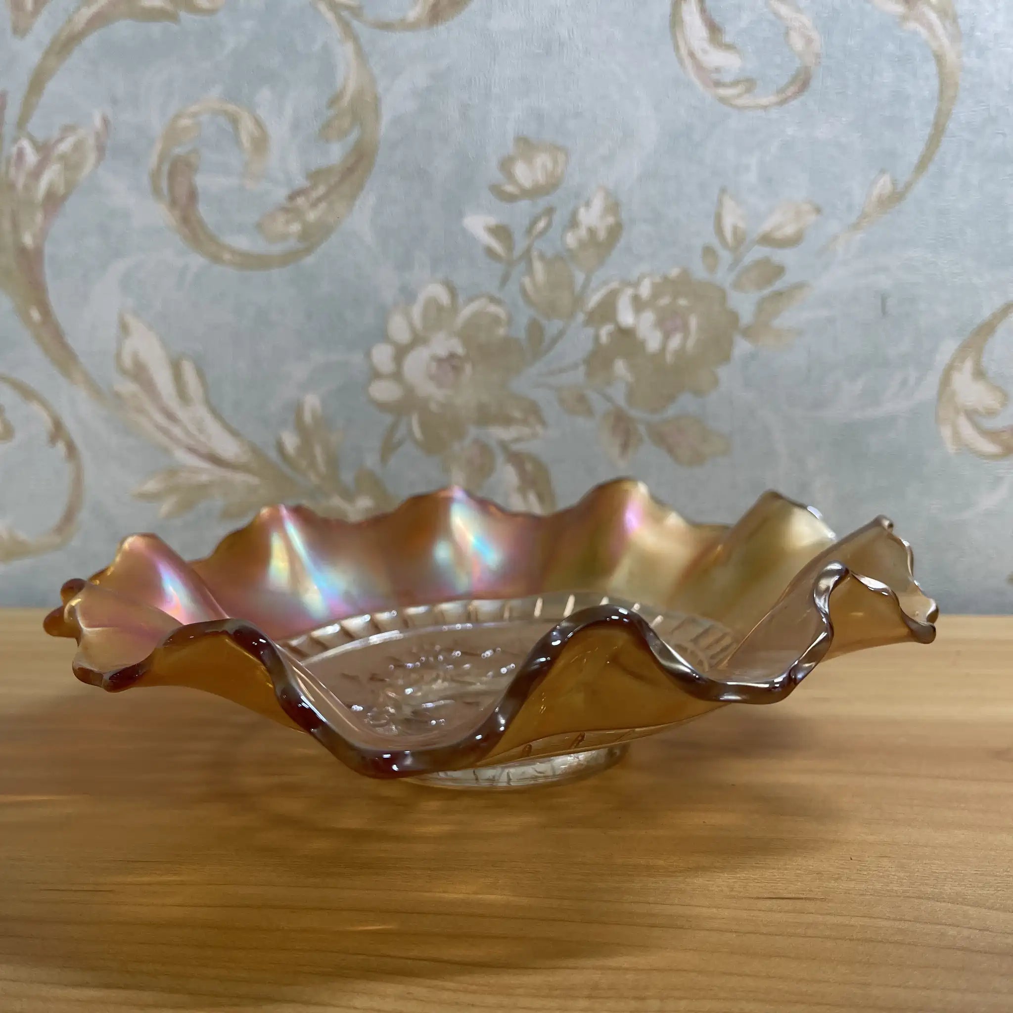 【ビンテージ】 ボウル / 推定20C中期 / ガラス / アメリカ / カーニバルガラス, フリルエッジ