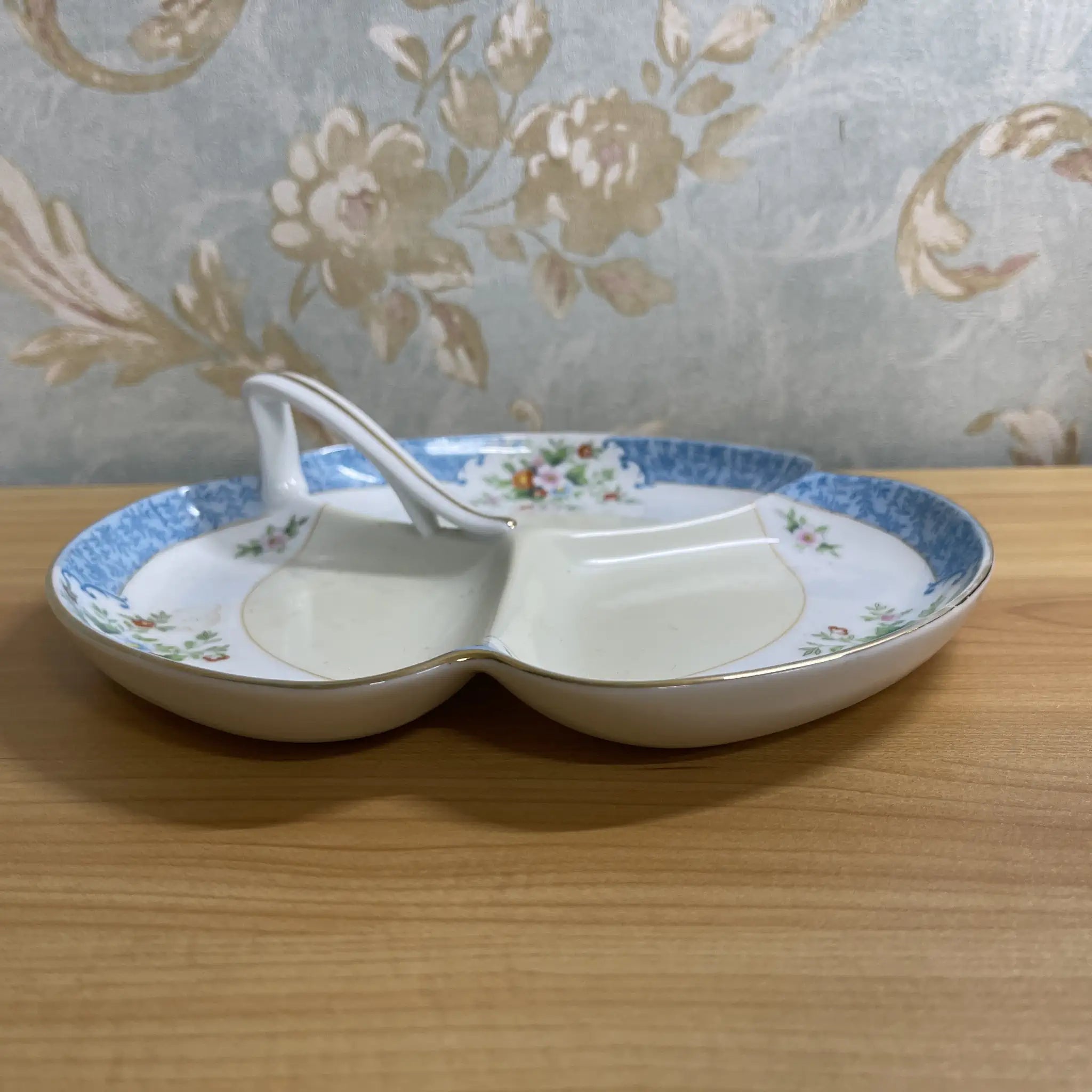 【ビンテージ】 サービングトレー / Noritake / 推定20C中期 / 磁器 / 日本 / 持ち手付, 仕切りあり