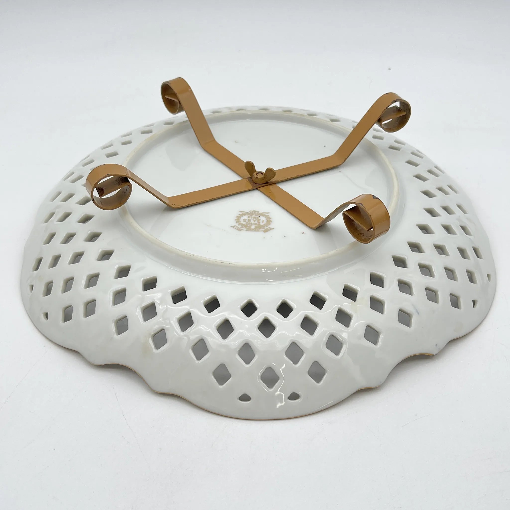 [Vintage] Compote / Seei Pottery / Estimated 1960-70s / Fine China / Japan / With metal stand, lattice work, peony pattern
