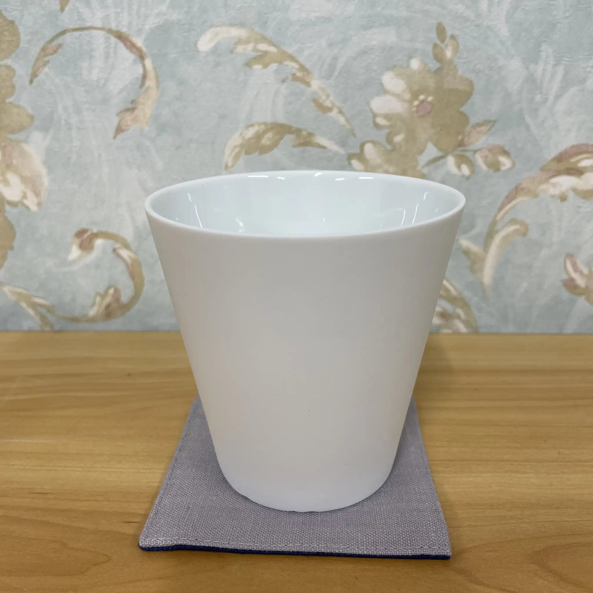 【リユース】 カップ / WDH / 磁器 / 日本 / 箱あり, エンボス, 桜