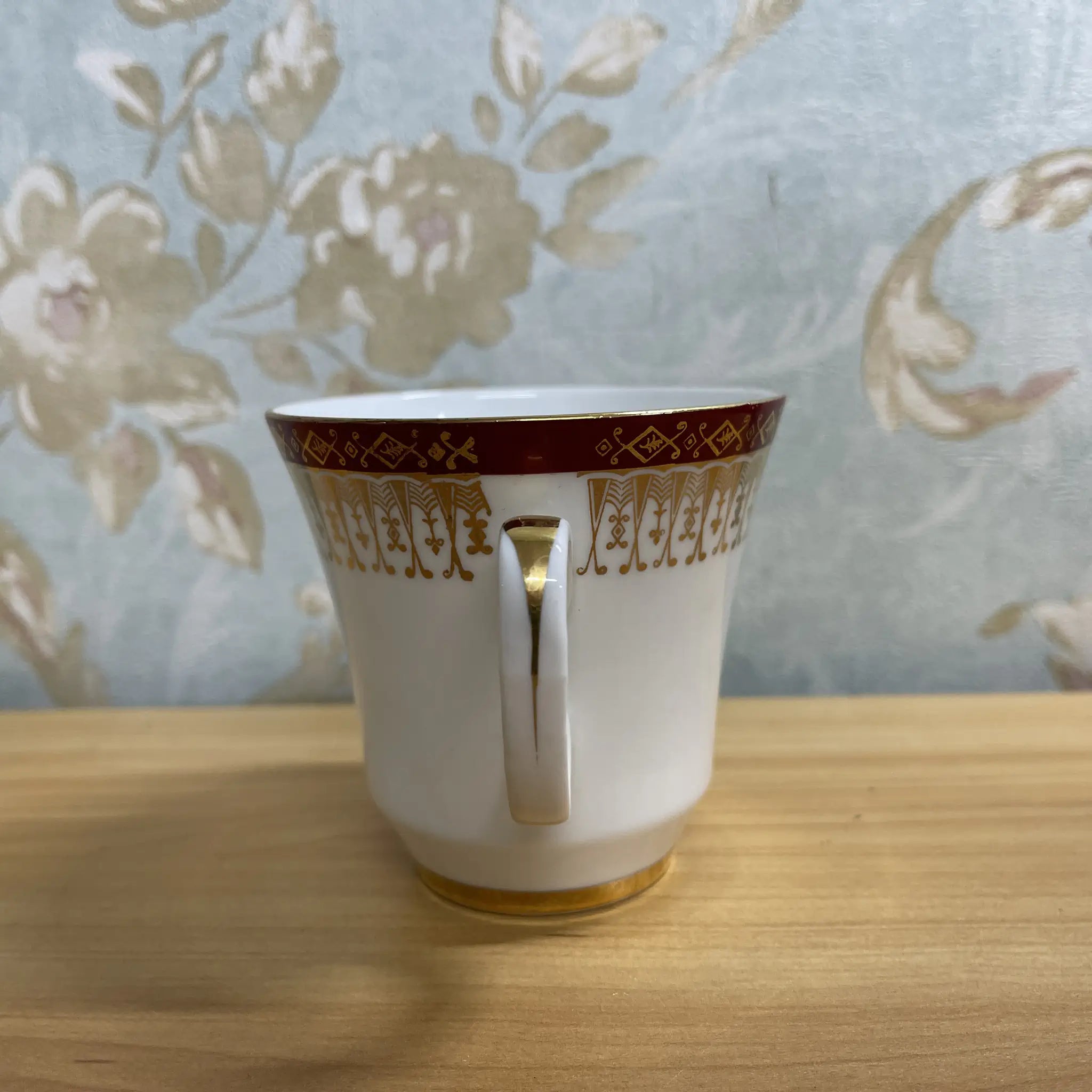 【复古】三重奏（c&s +甜点盘）2p / Royal Grafton / Majestic /估计20c中期/ Fine Bone China /英国/金彩