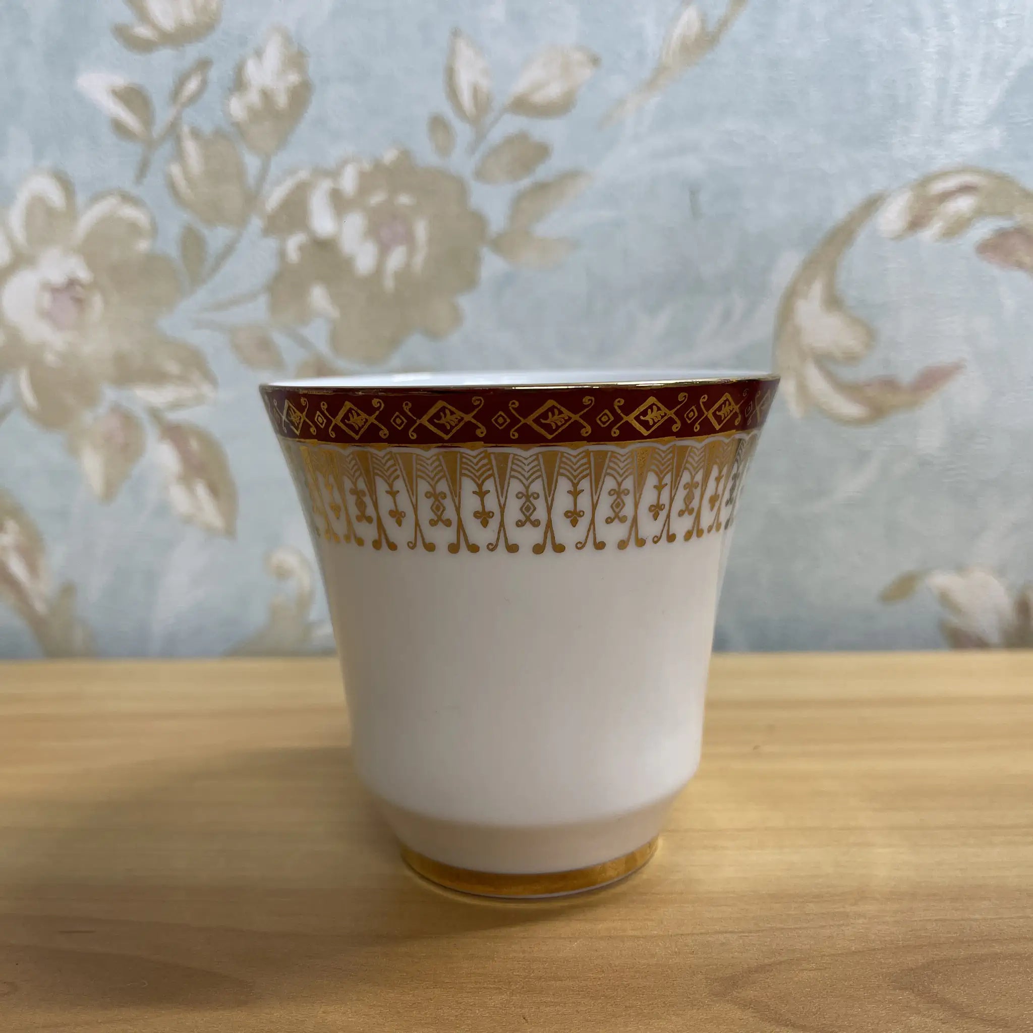 【复古】三重奏（c&s +甜点盘）2p / Royal Grafton / Majestic /估计20c中期/ Fine Bone China /英国/金彩